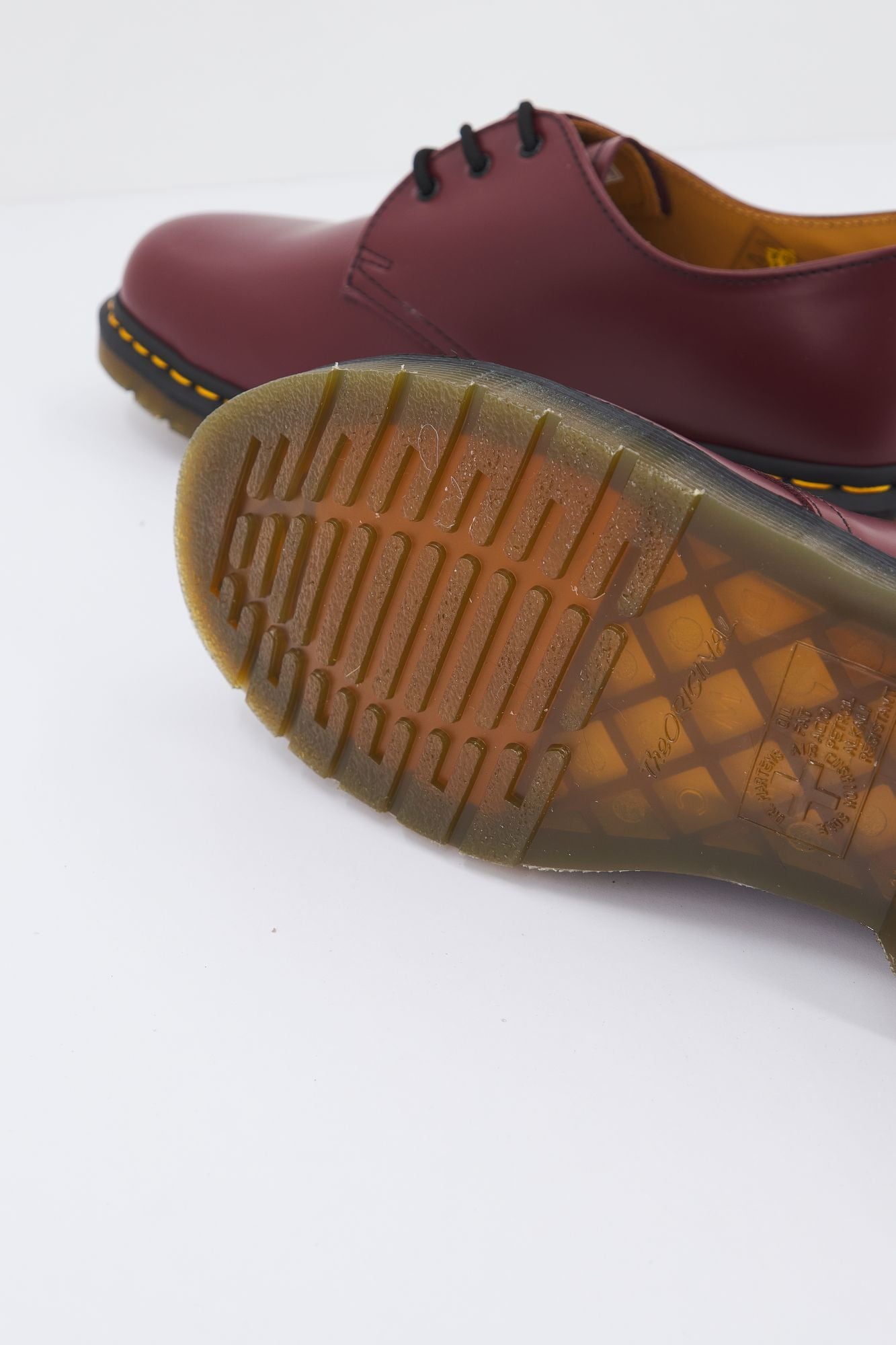 DR. MARTENS 1461 SMOOTH en color BURDEOS (4)