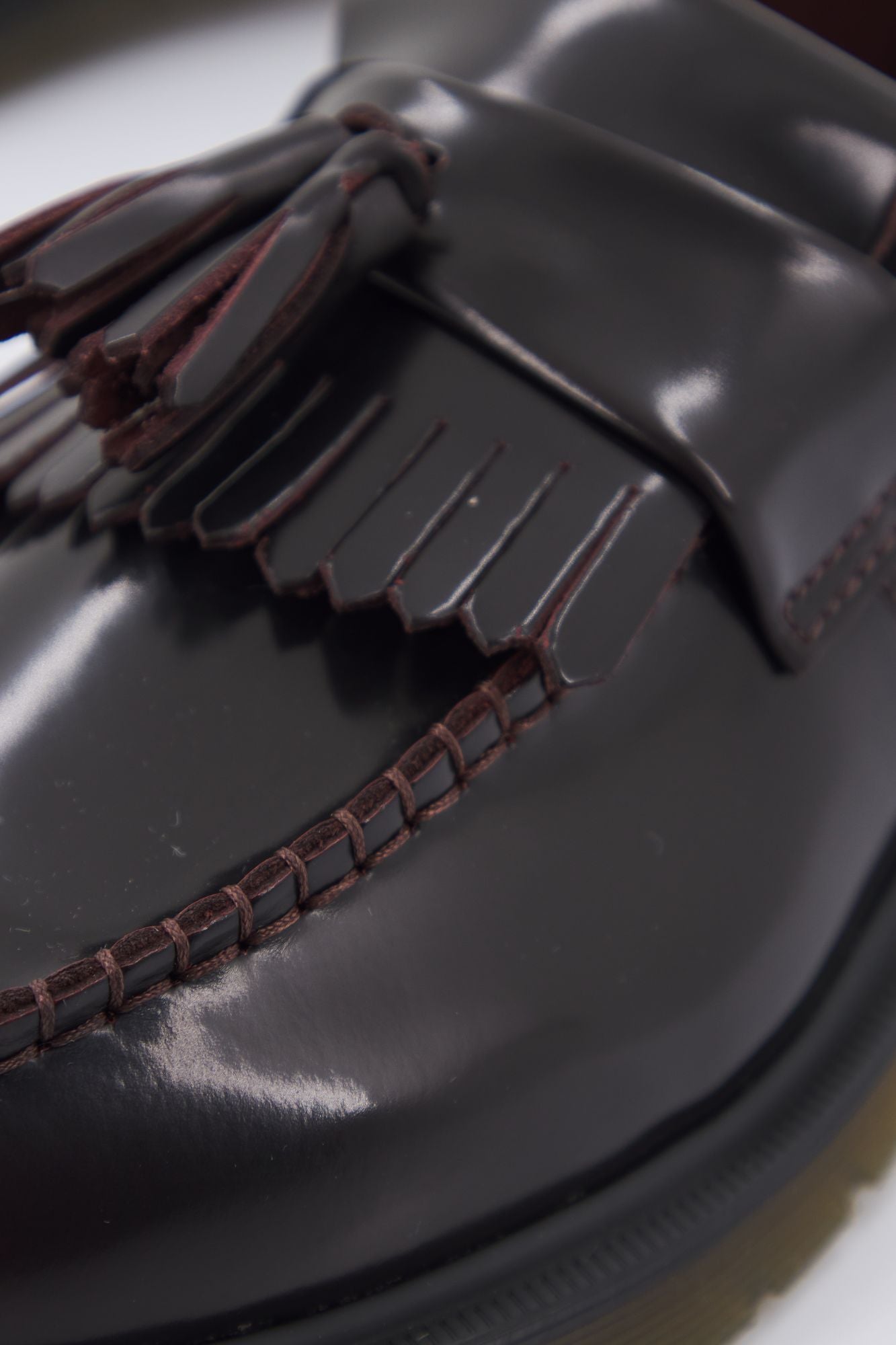 DR. MARTENS ADRIAN en color MARRON (4)