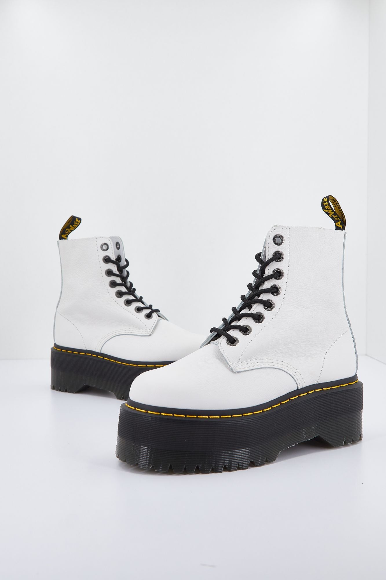 DR. MARTENS PASCAL MAX OPTICAL en color BLANCO (1)