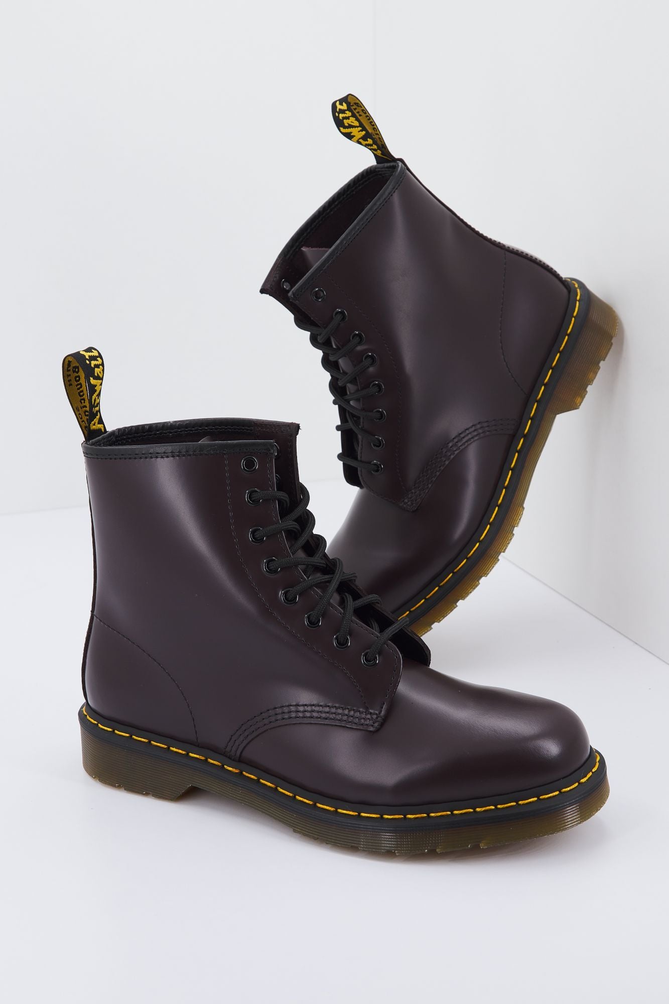 DR. MARTENS 1460 SMOOTH en color BURDEOS (4)