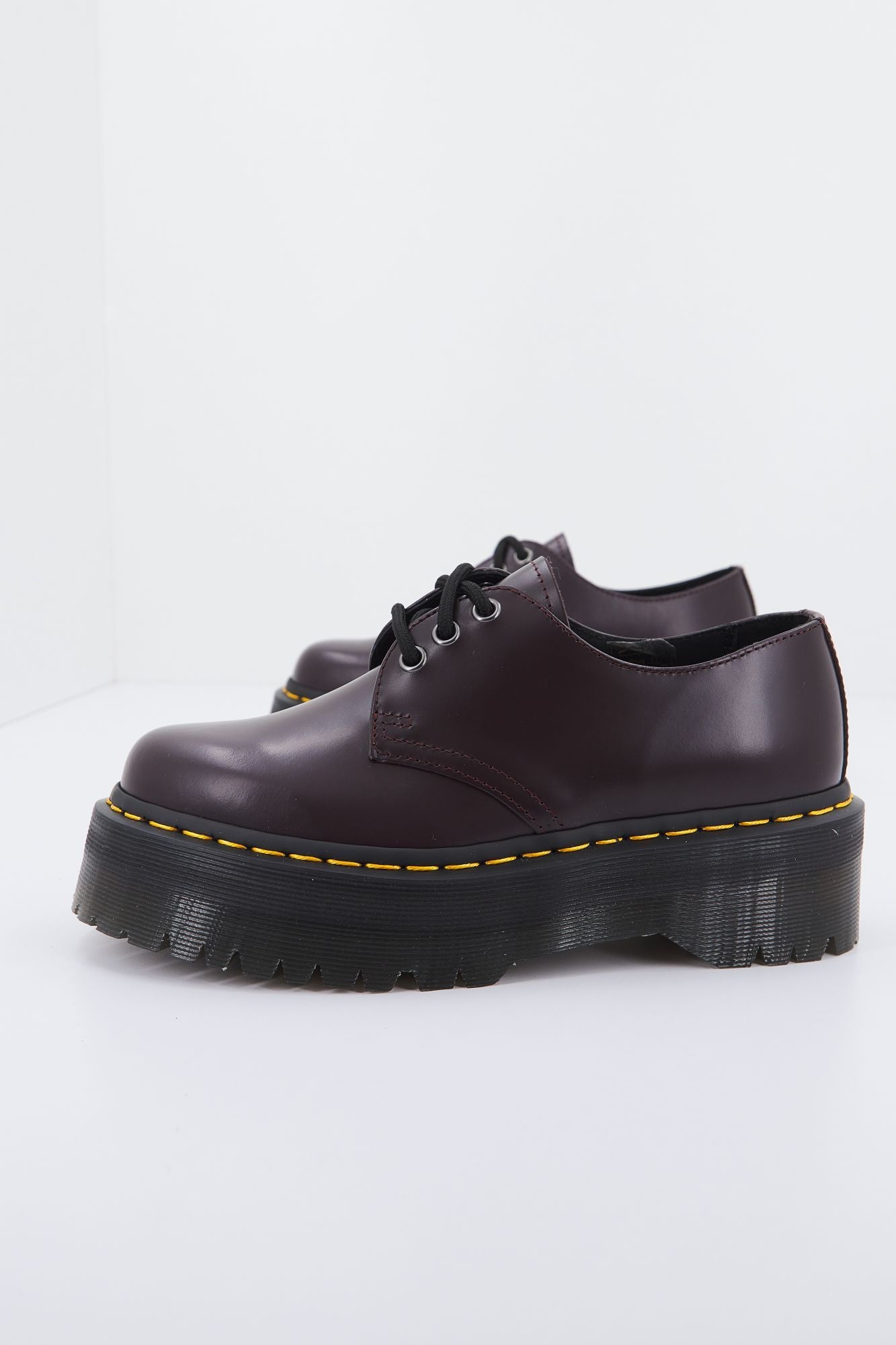 DR. MARTENS 1461 QUAD en color BURDEOS (1)