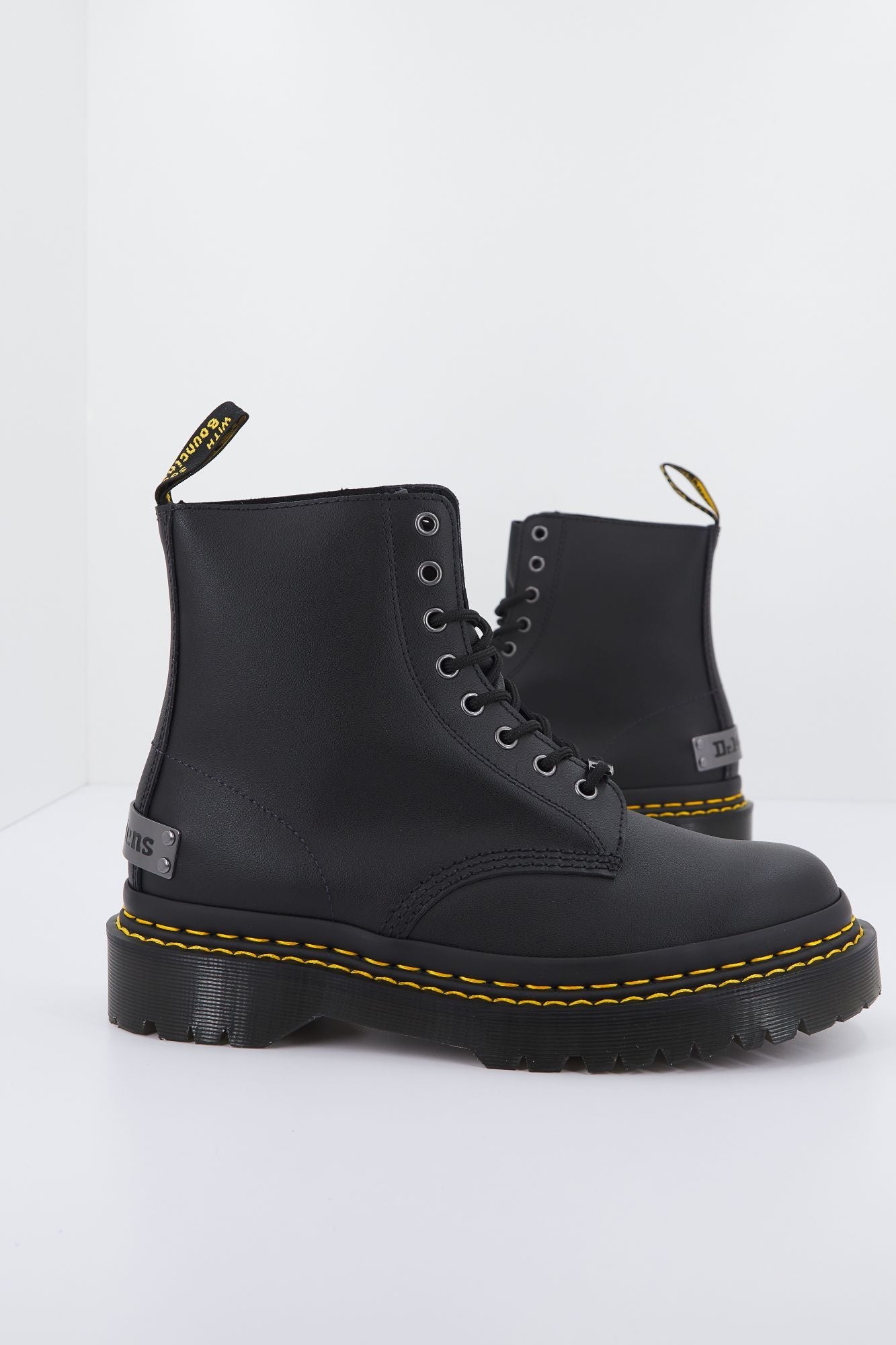 DR. MARTENS 1460 BEX DS PLTD en color NEGRO (1)