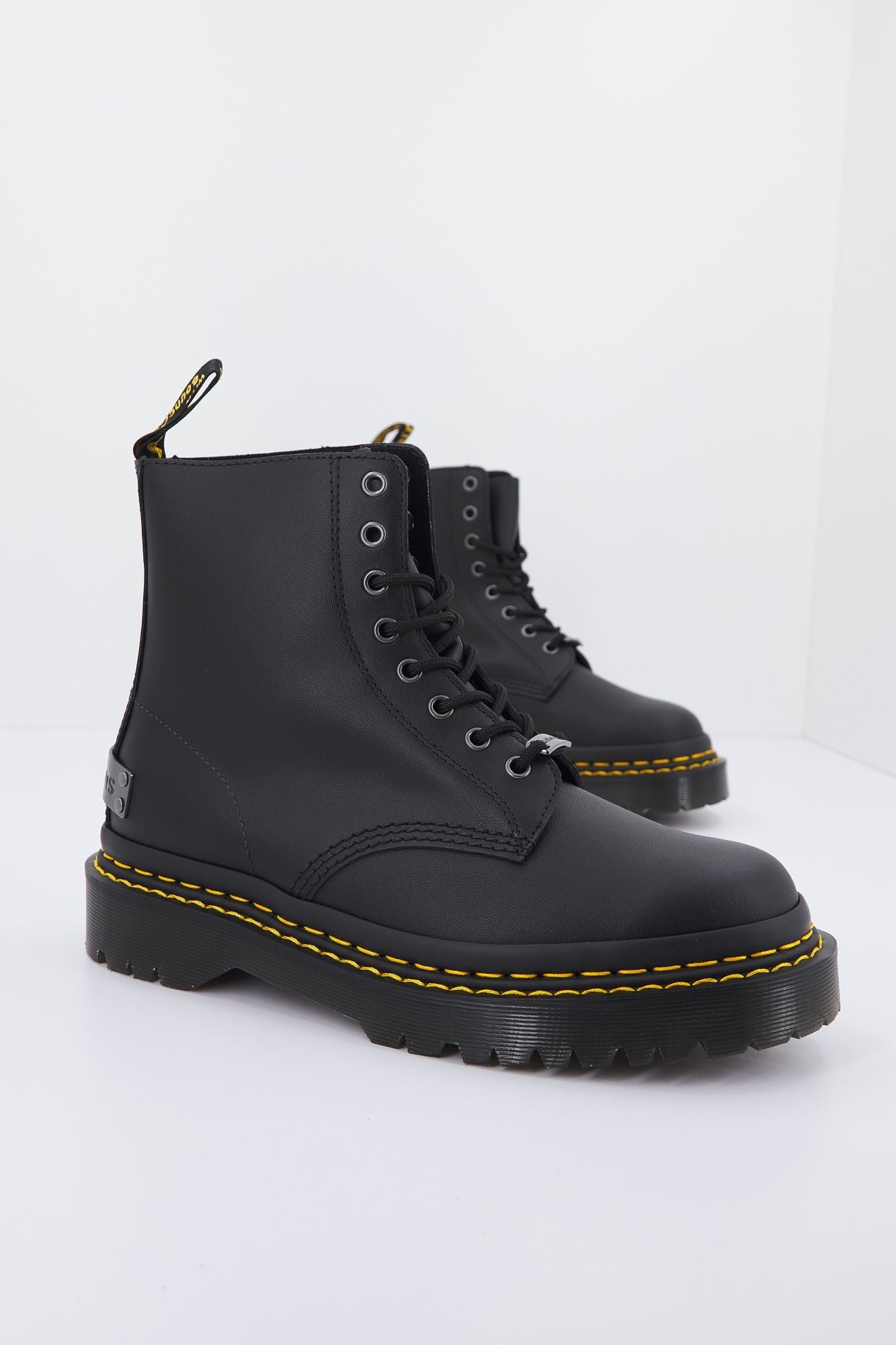 DR. MARTENS 1460 BEX DS PLTD en color NEGRO (2)