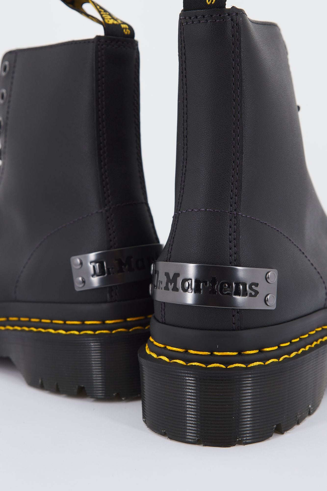 DR. MARTENS 1460 BEX DS PLTD en color NEGRO (4)