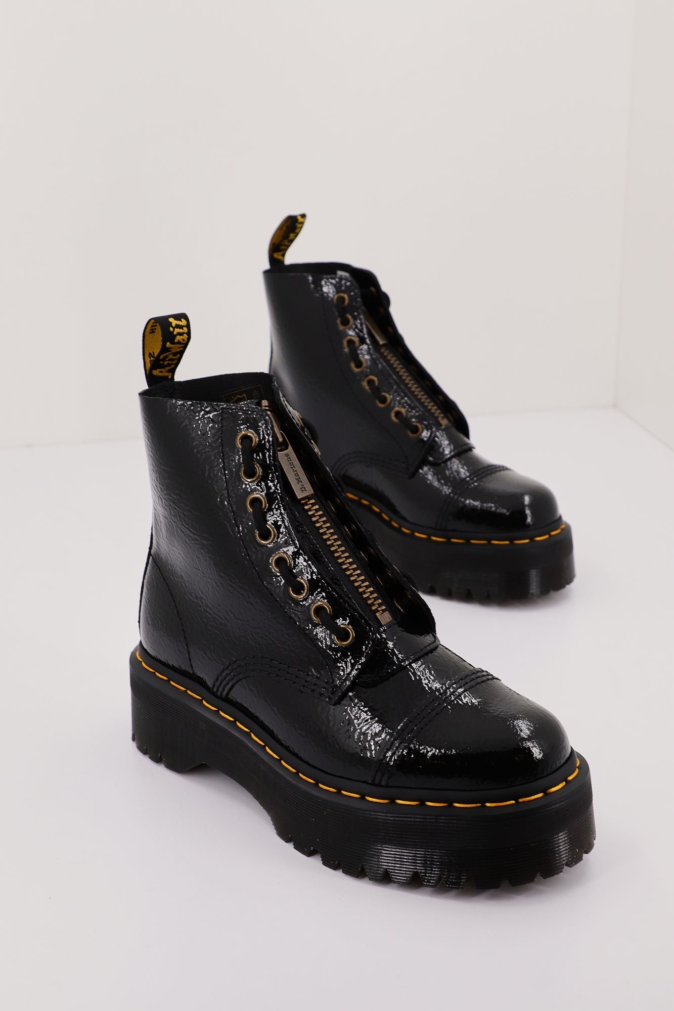 DR. MARTENS SINCLAIR en color NEGRO (2)