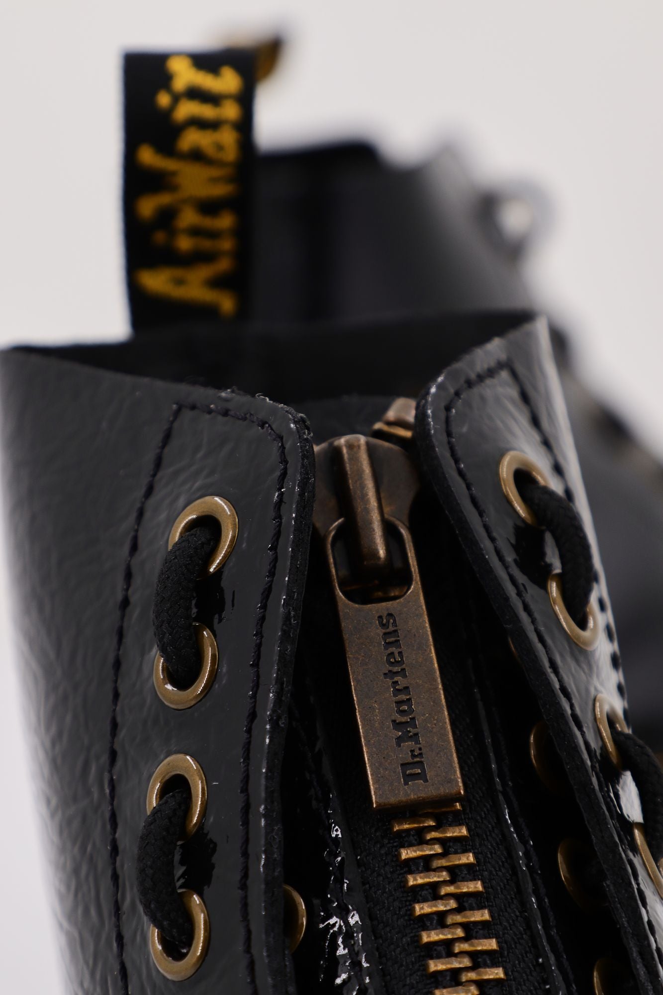 DR. MARTENS SINCLAIR en color NEGRO (4)