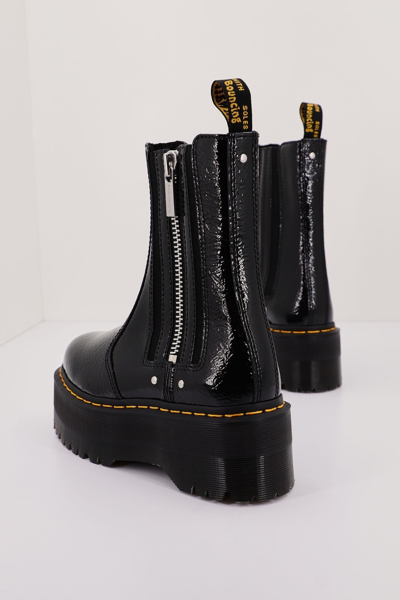 DR. MARTENS 2976 MAX en color NEGRO (3)