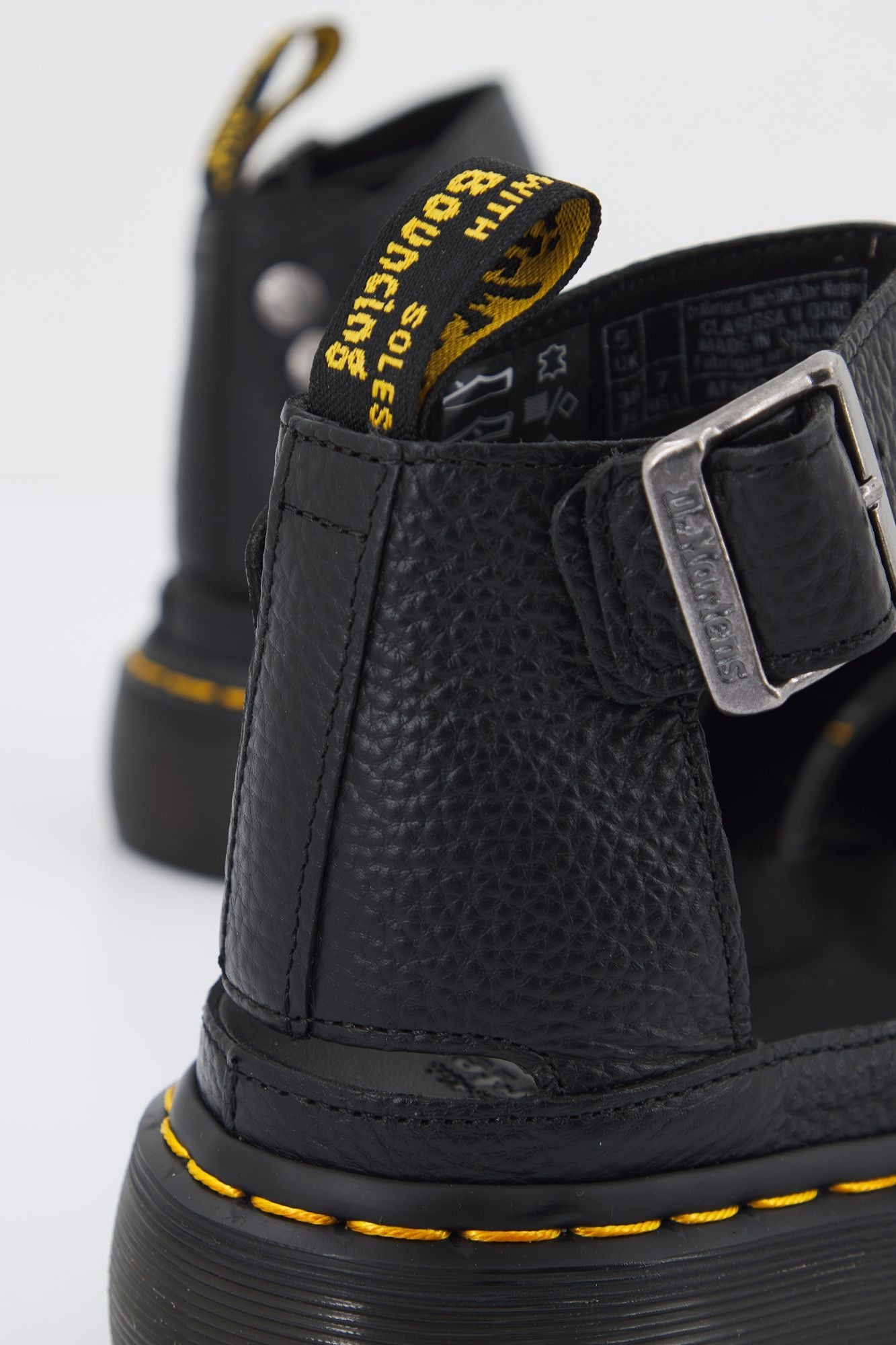 DR. MARTENS CLARISSA II QUAD en color NEGRO (4)