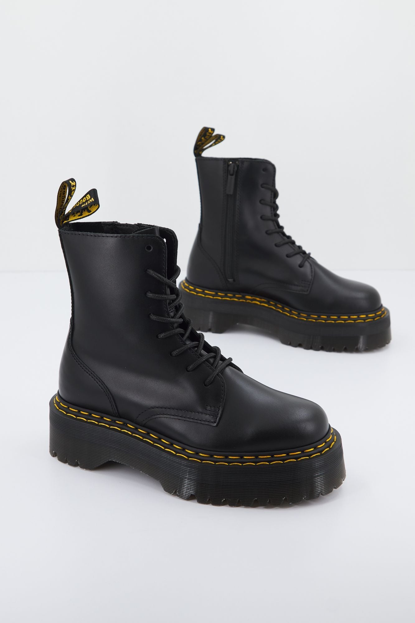 DR. MARTENS JADON DS en color NEGRO (2)