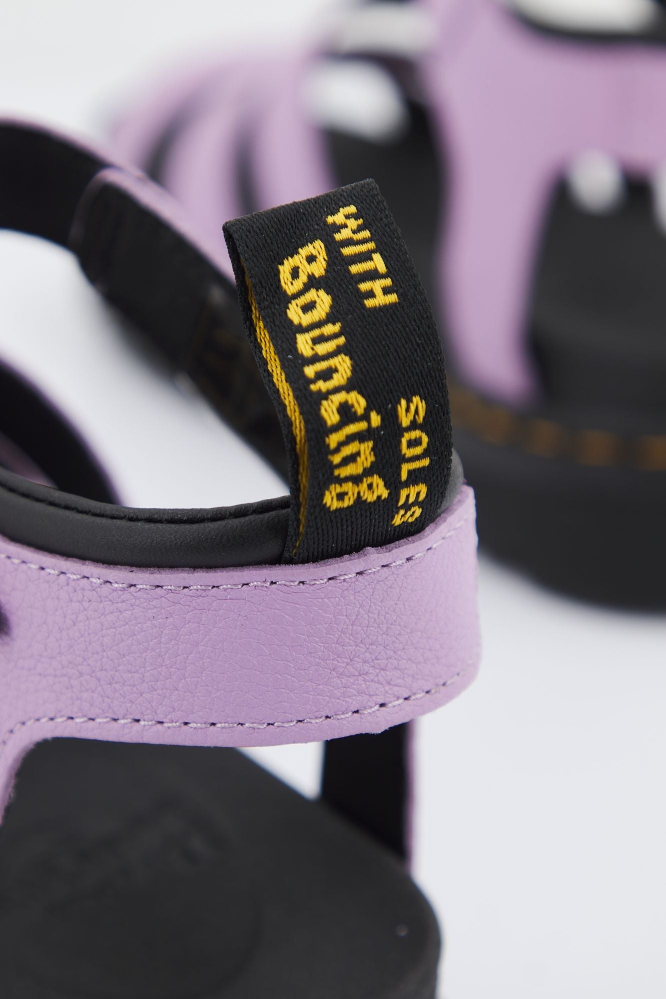 DR. MARTENS BLAIRE PISA en color VIOLETA (4)