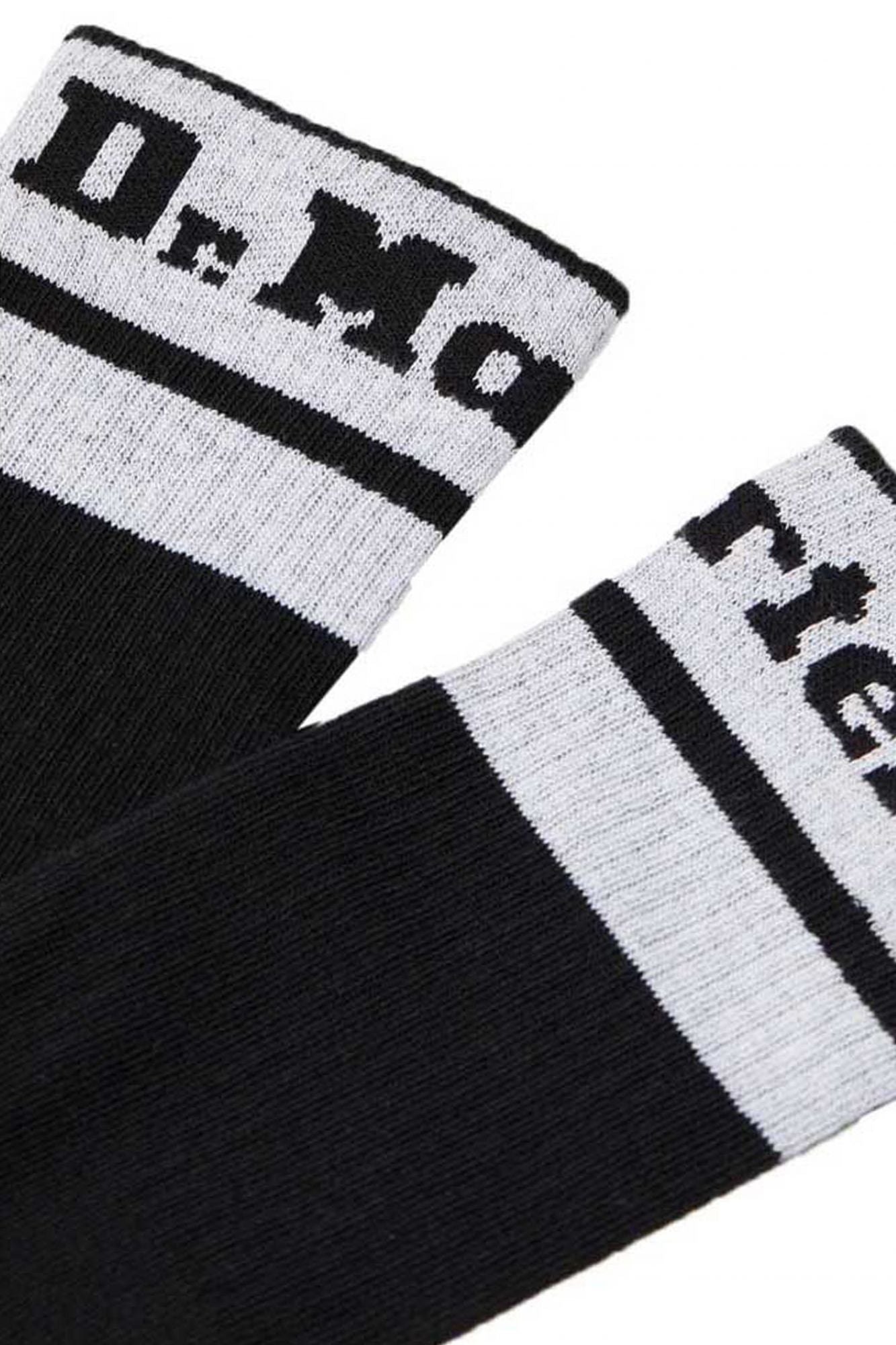 DR. MARTENS ATHLETIC LOGO SOCK en color NEGRO (2)