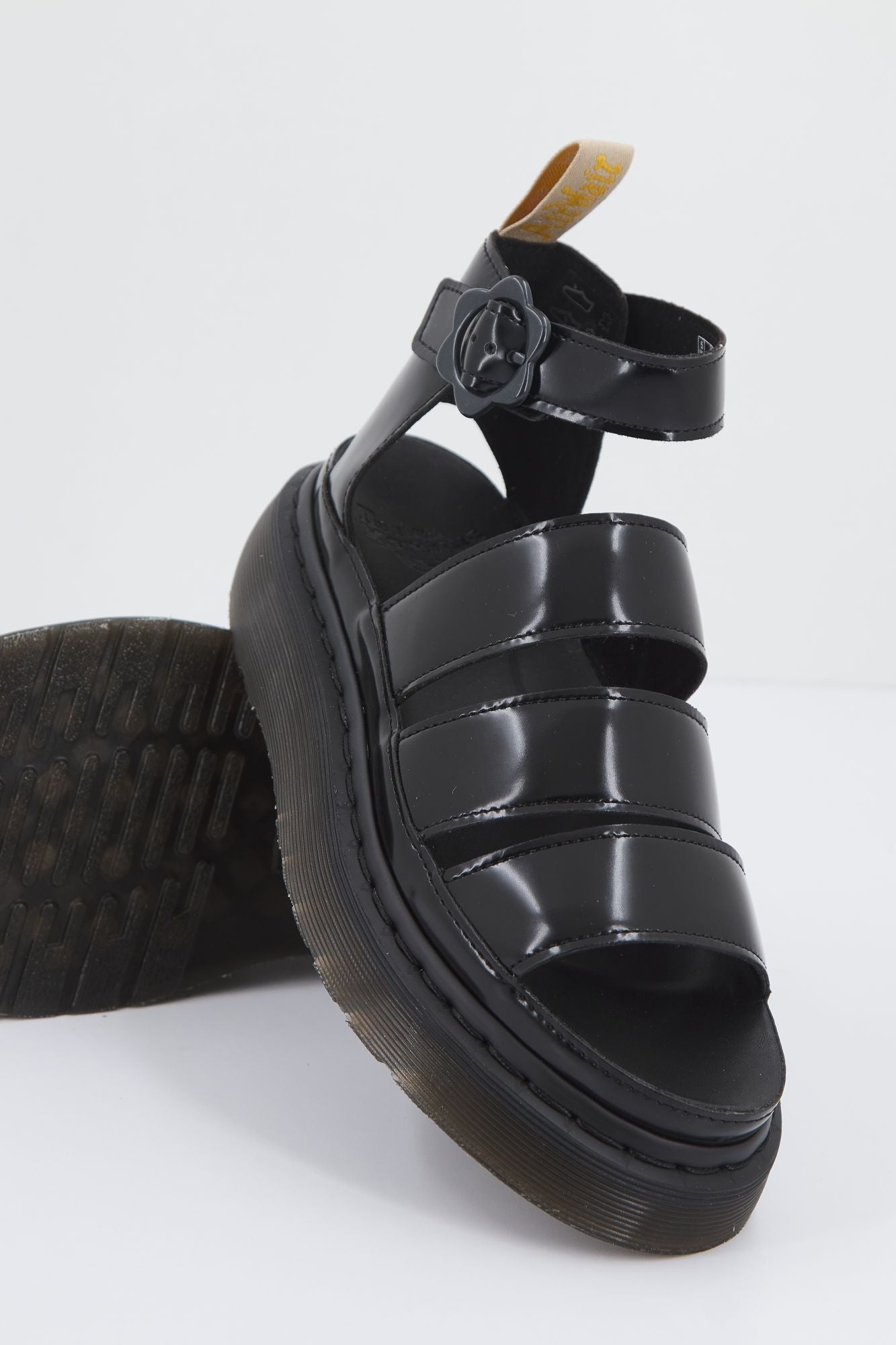 DR. MARTENS V CLARISSA QUAD FLWR en color NEGRO (2)