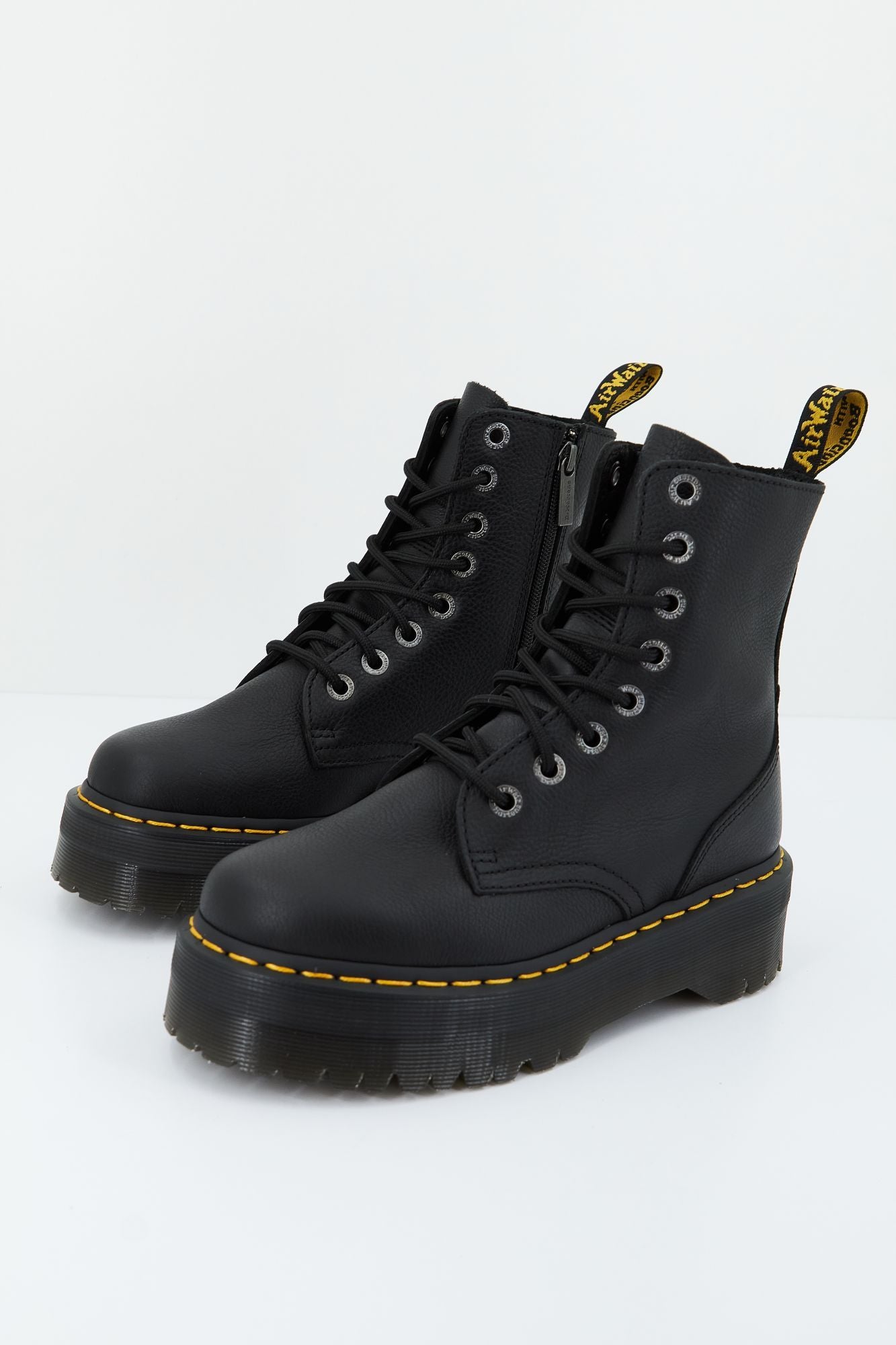 DR. MARTENS JADON III en color NEGRO (1)