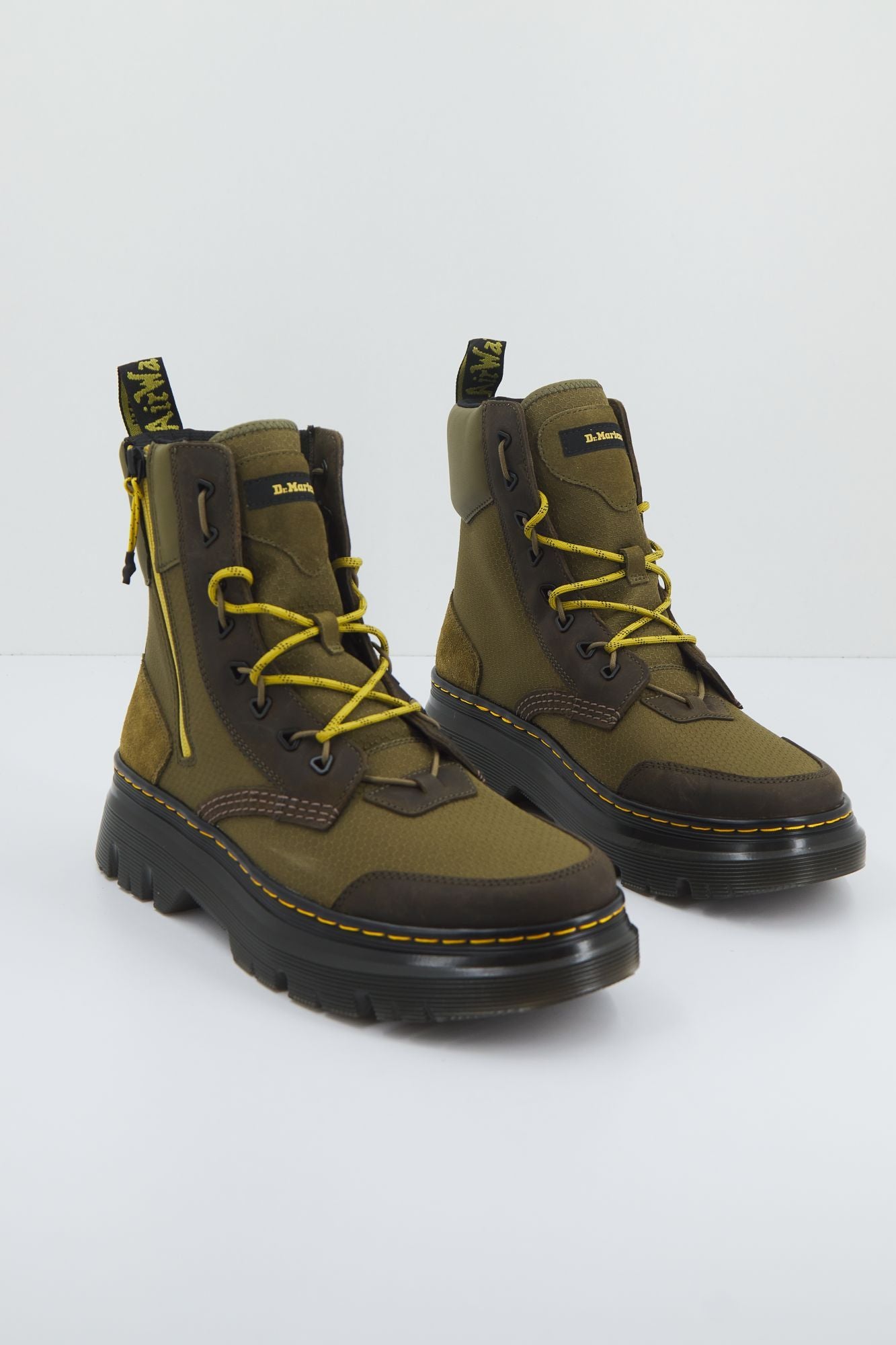 DR. MARTENS TARIK ZIP en color VERDE (1)