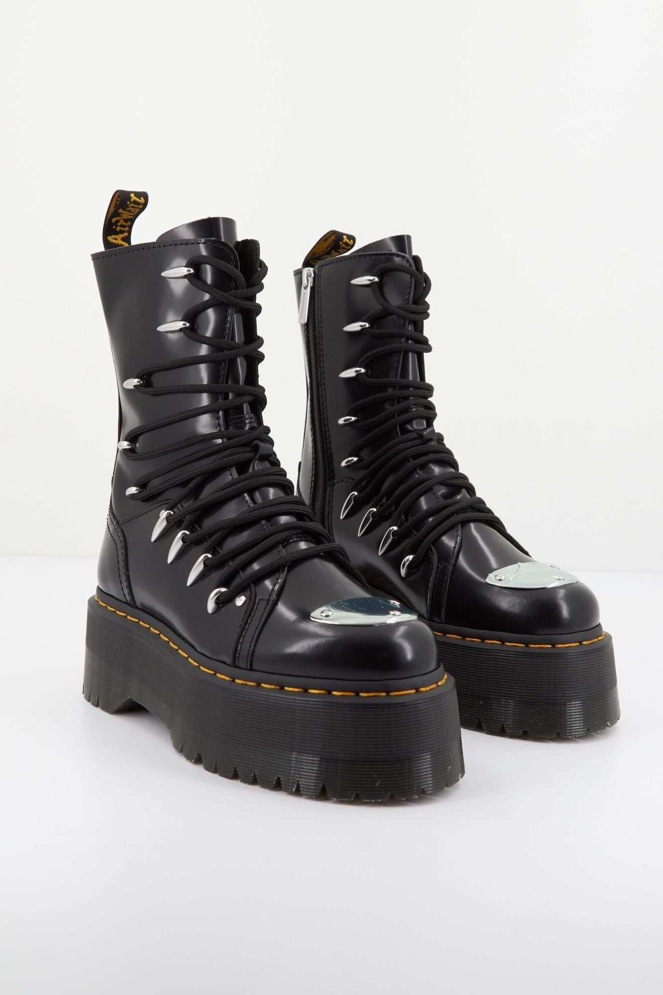 DR. MARTENS JADON HI LTT MAX en color NEGRO (2)