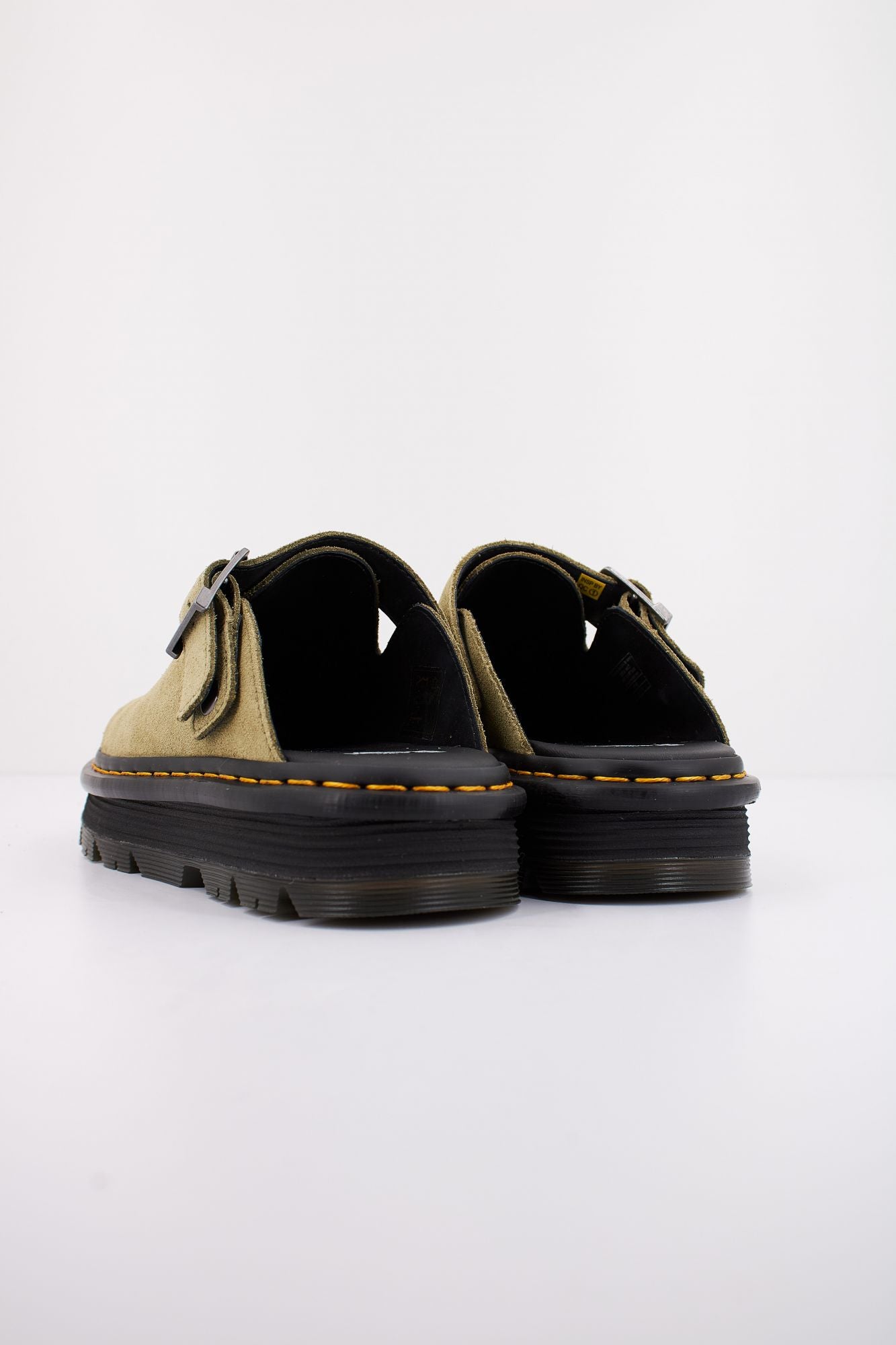 DR. MARTENS ZEBZAG MULE en color VERDE (3)