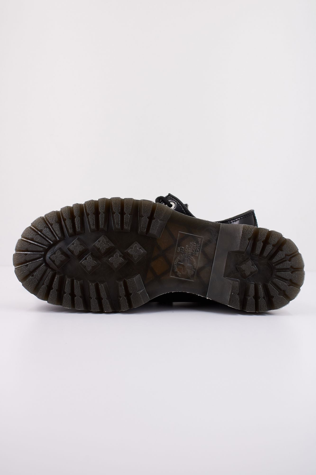 DR. MARTENS ZEFFIR 3I en color NEGRO (5)