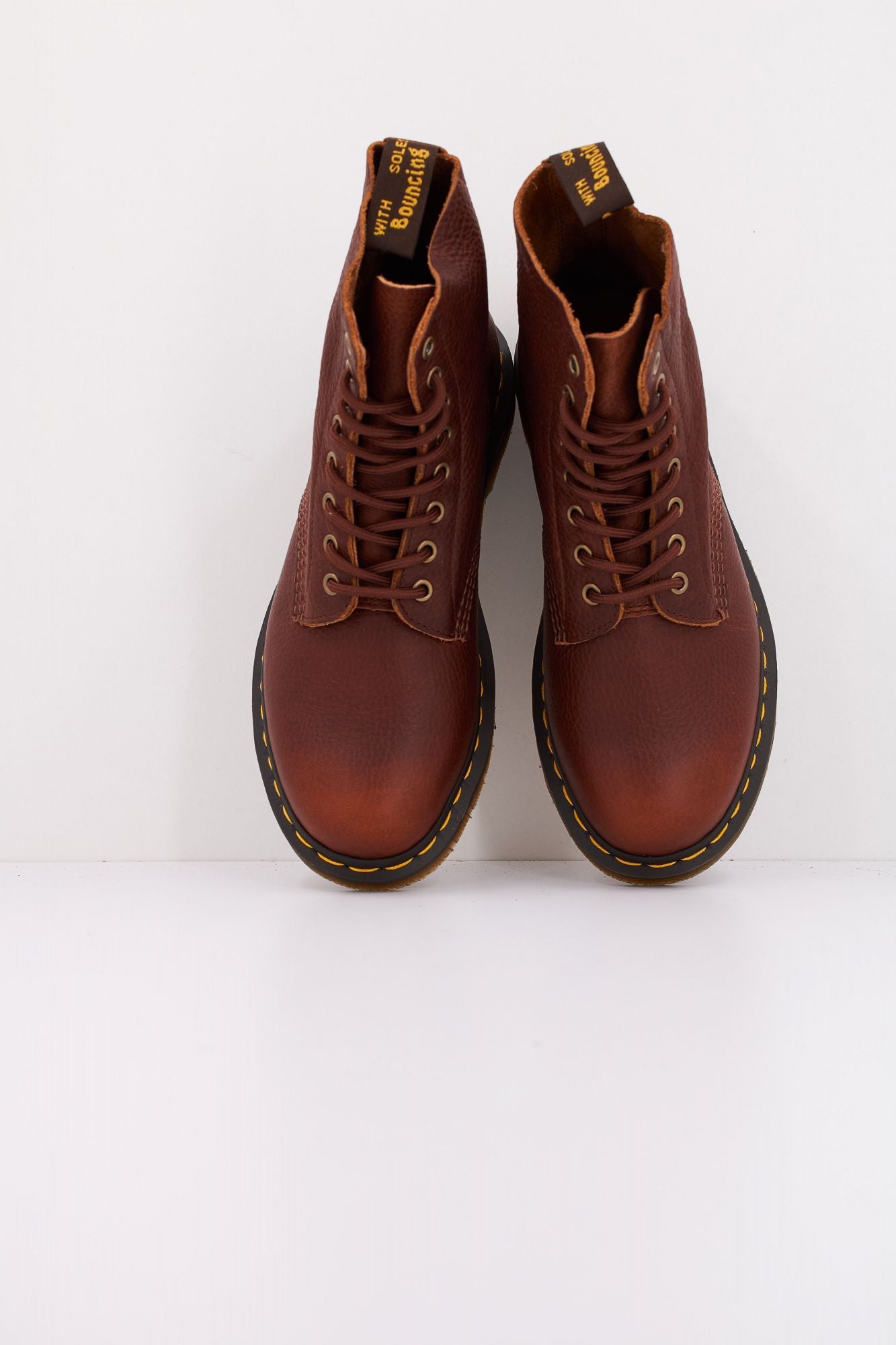 DR. MARTENS PASCAL en color MARRON (3)