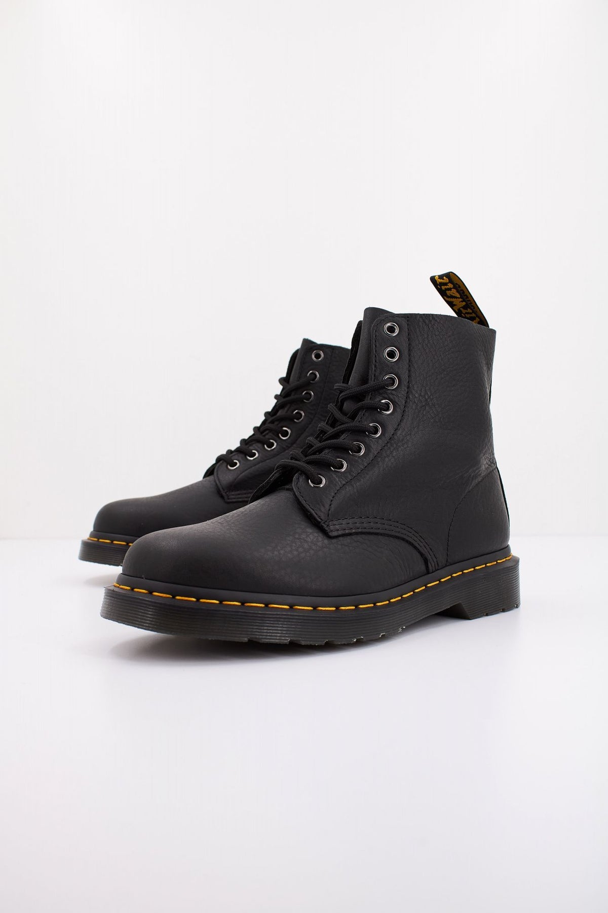 DR. MARTENS 1460 Ambassador en color NEGRO (2)