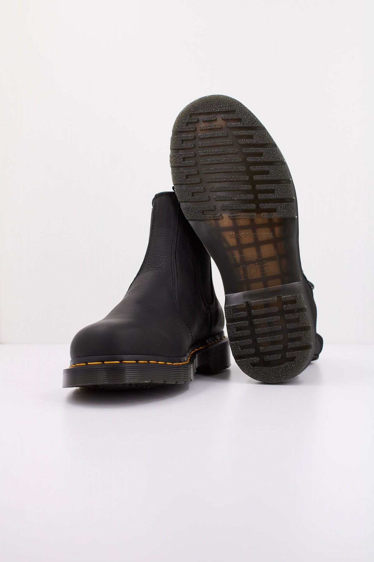DR. MARTENS 2976 Chelsea Ambassador en color NEGRO (5)