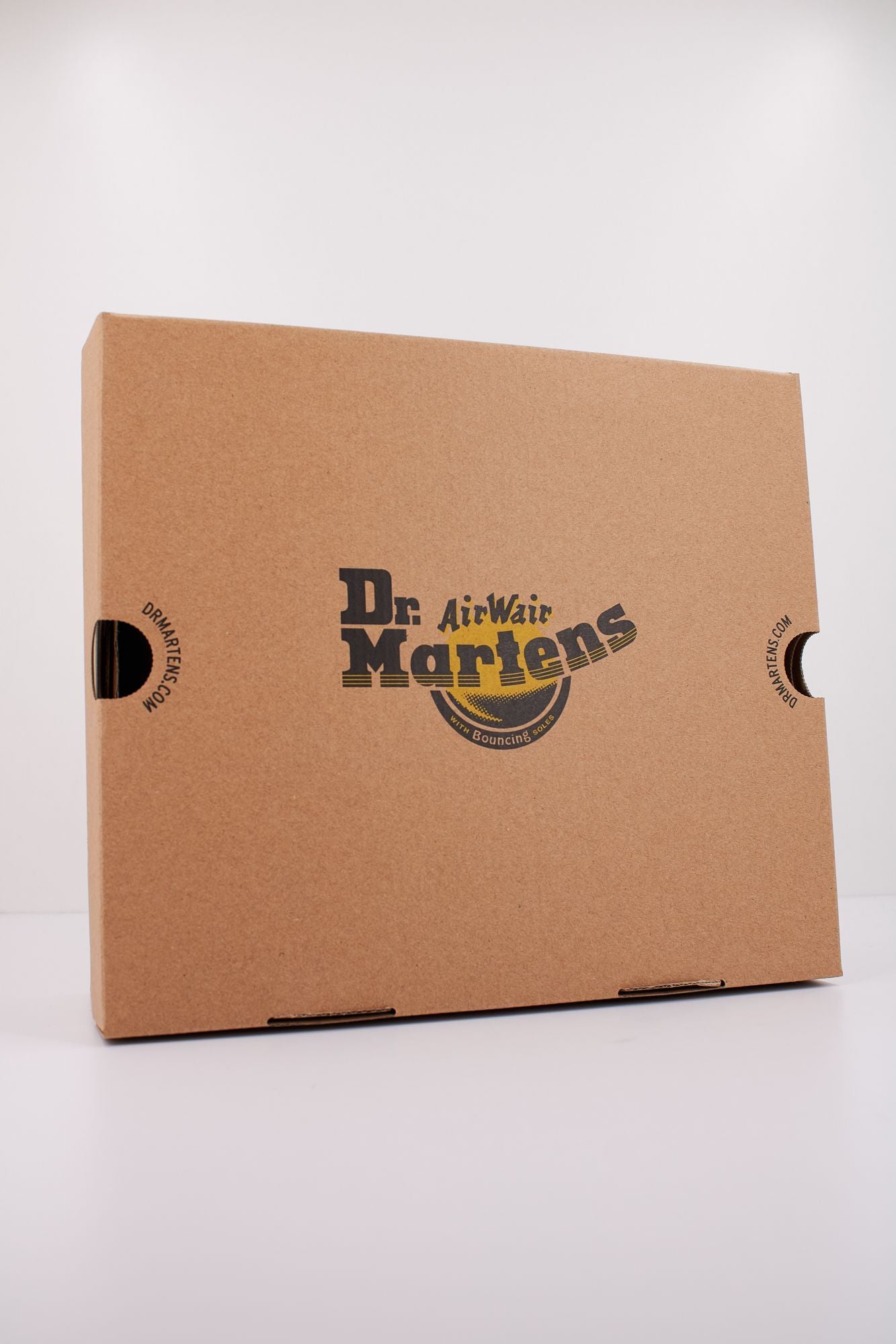 DR. MARTENS WANAMA en color NEGRO (6)