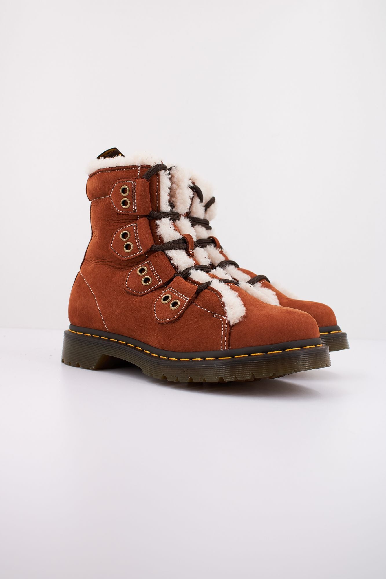 DR. MARTENS 1460 LTT FL en color MARRON (2)