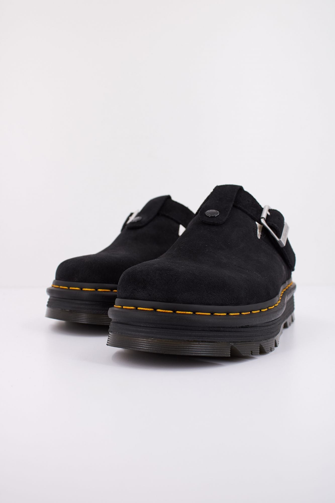 DR. MARTENS ZEBZAG MULE WL en color NEGRO (2)