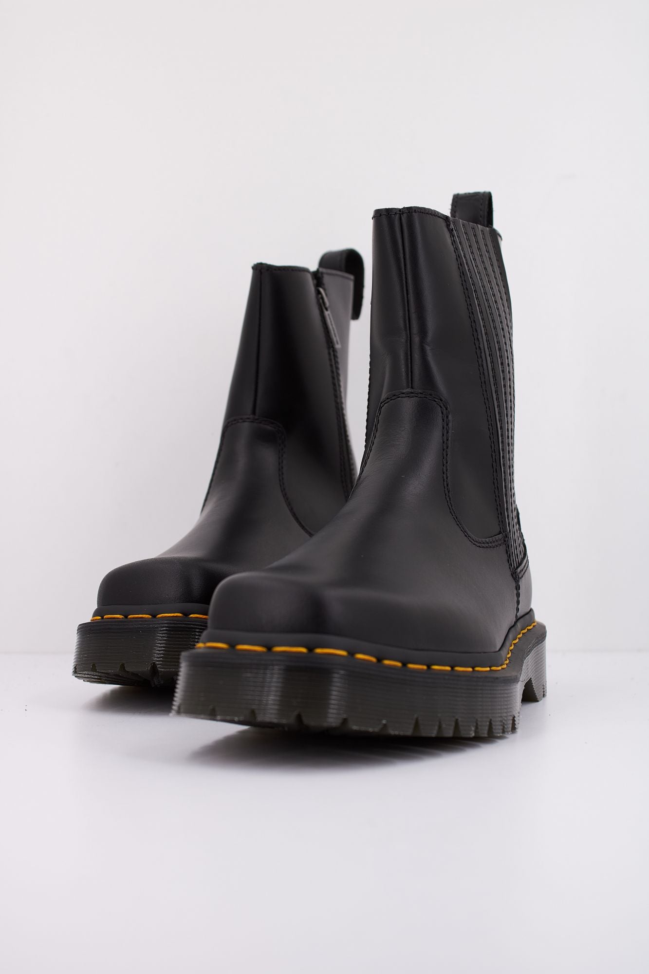 DR. MARTENS AMAAYAH LO en color NEGRO (2)