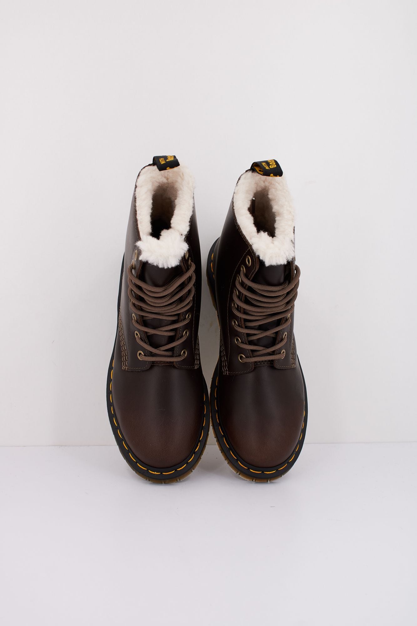 DR. MARTENS PASCAL SERENA en color MARRON (3)