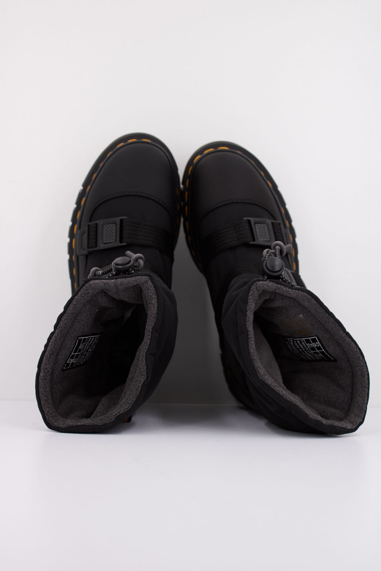 DR. MARTENS AUDRICK PADDED LO en color NEGRO (3)