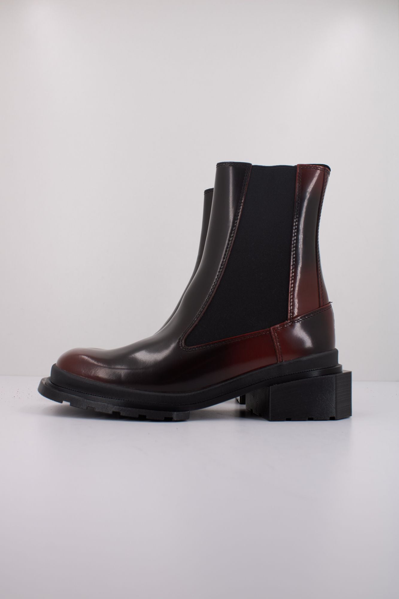 DR. MARTENS MAYBOLE CHELSEA en color NEGRO (1)
