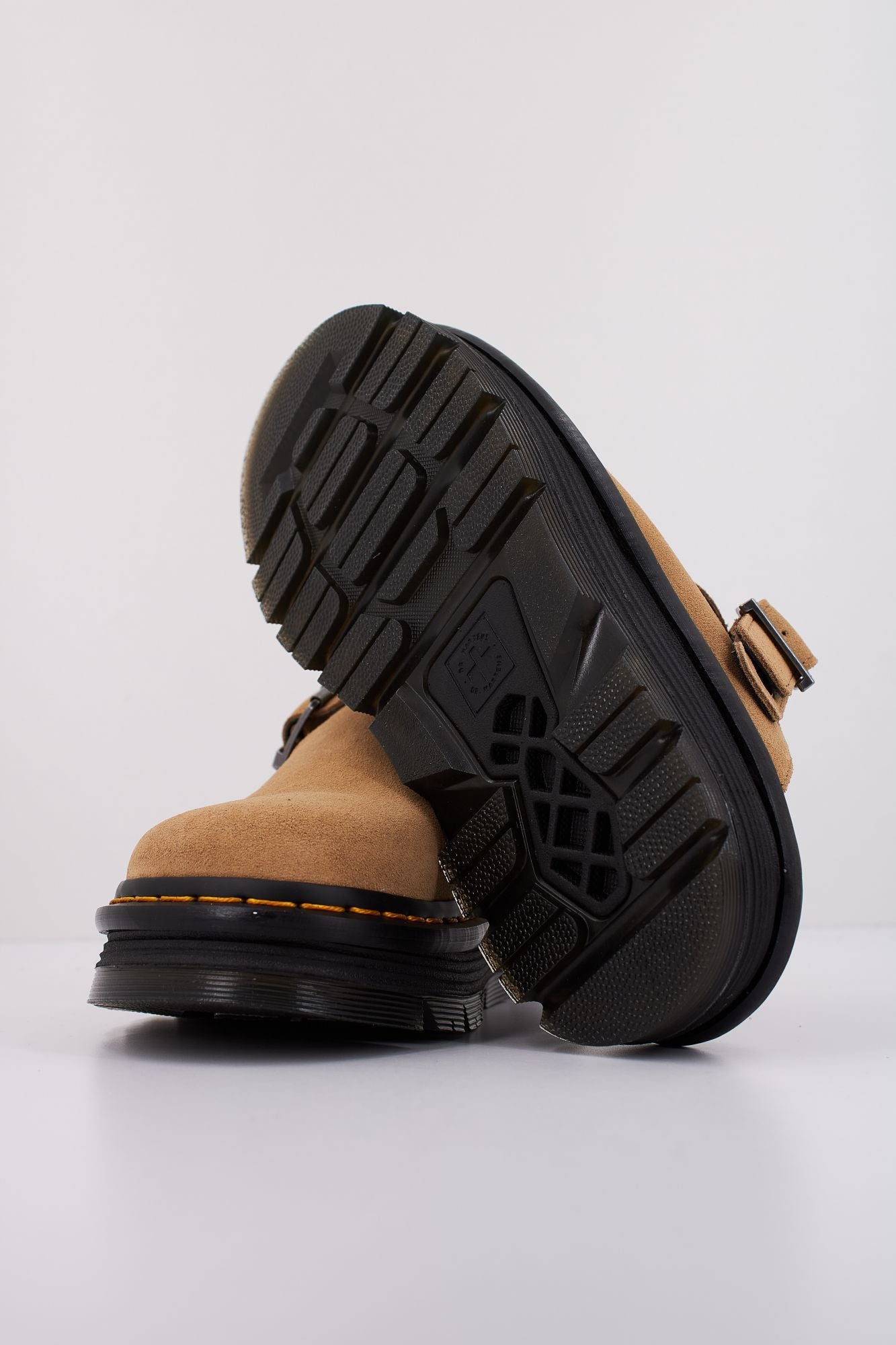 DR. MARTENS ZEBZAG MULE en color BEIS (5)