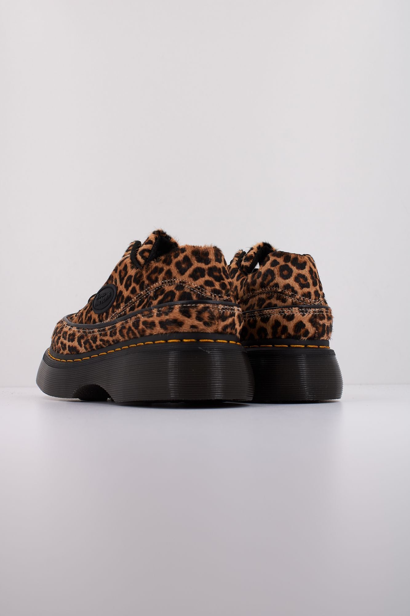 DR. MARTENS BUZZ en color ANIMAL PRINT (4)