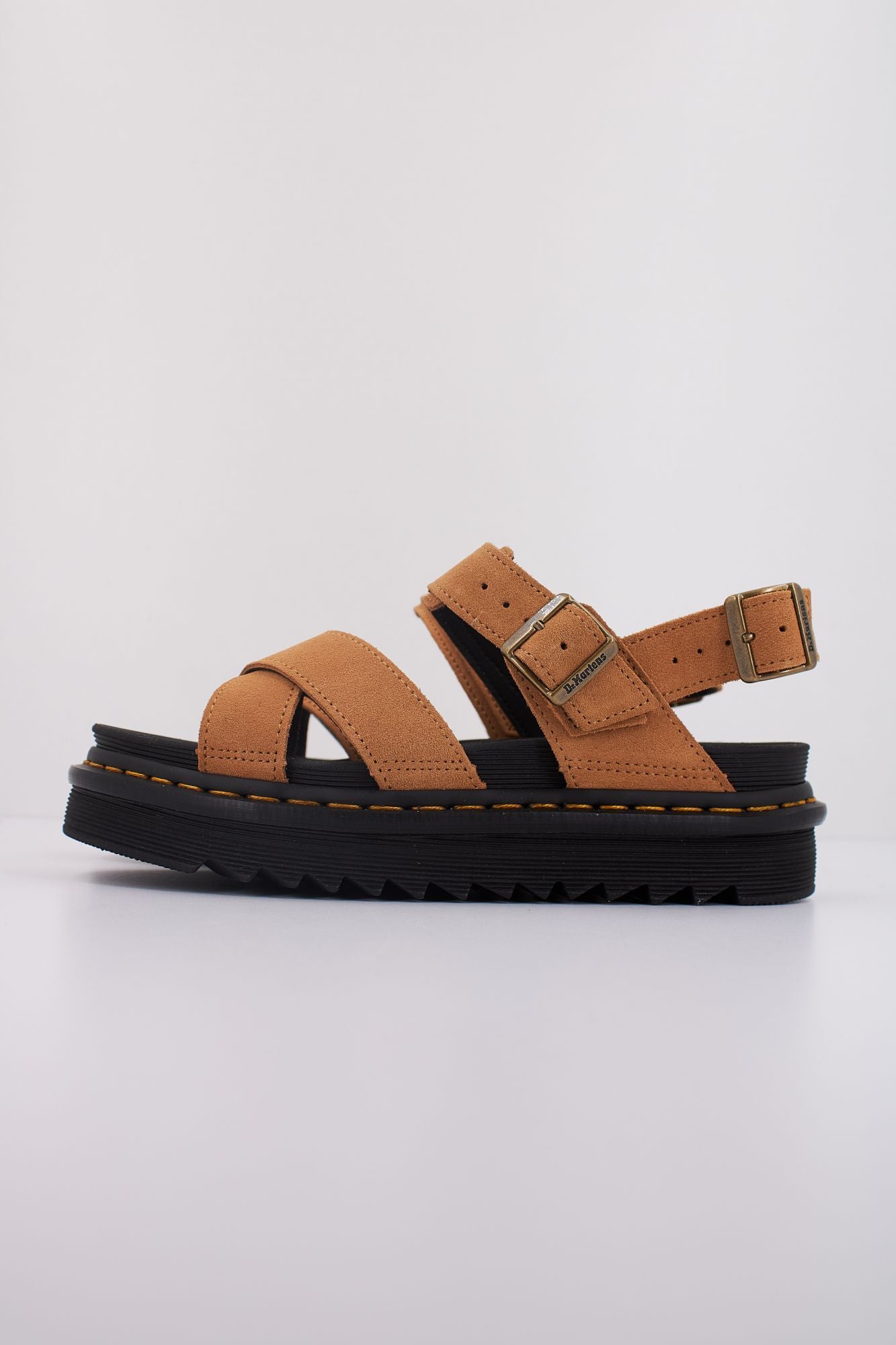 DR. MARTENS VOS II en color MARRON (1)