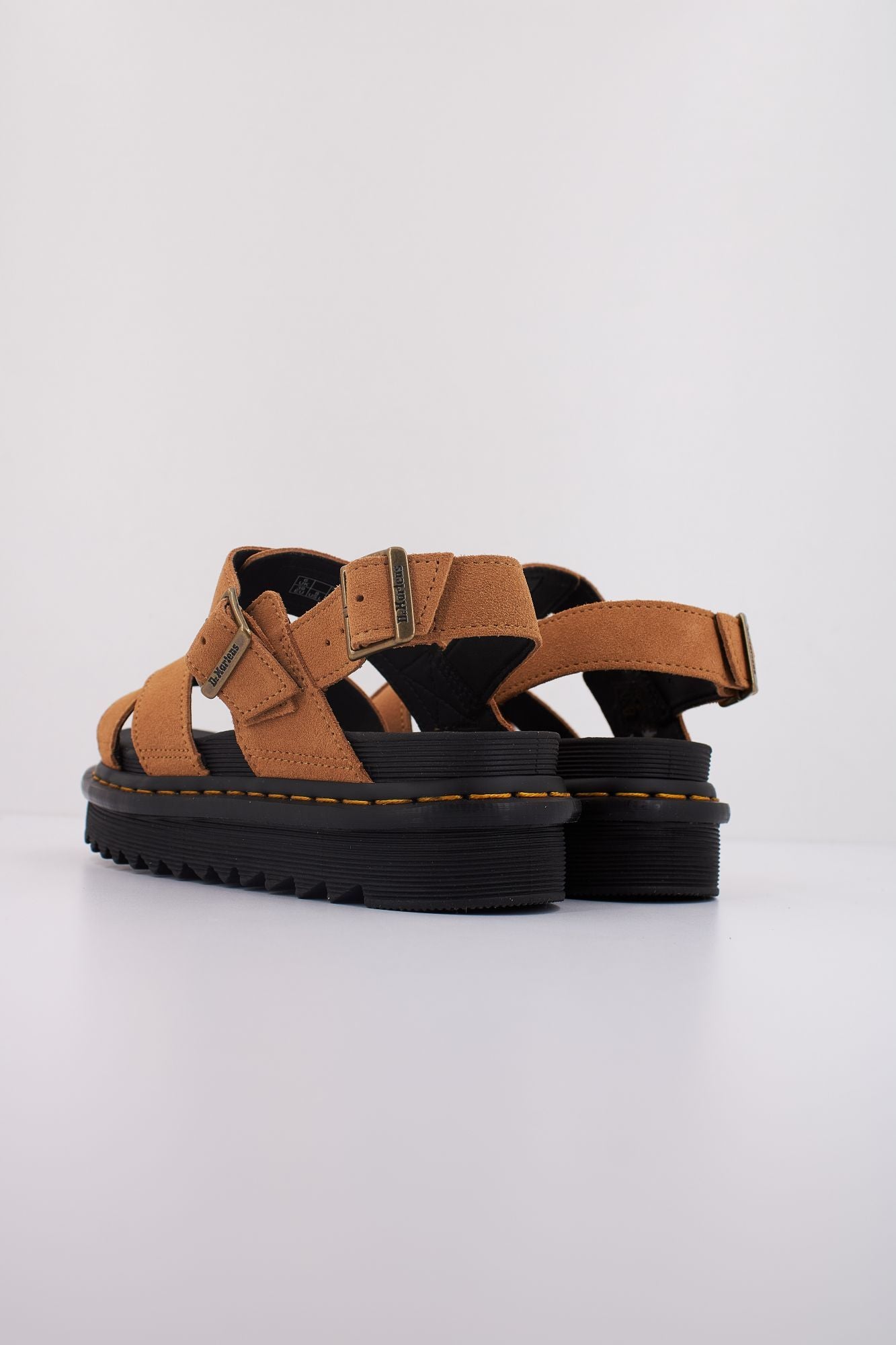 DR. MARTENS VOS II en color MARRON (4)