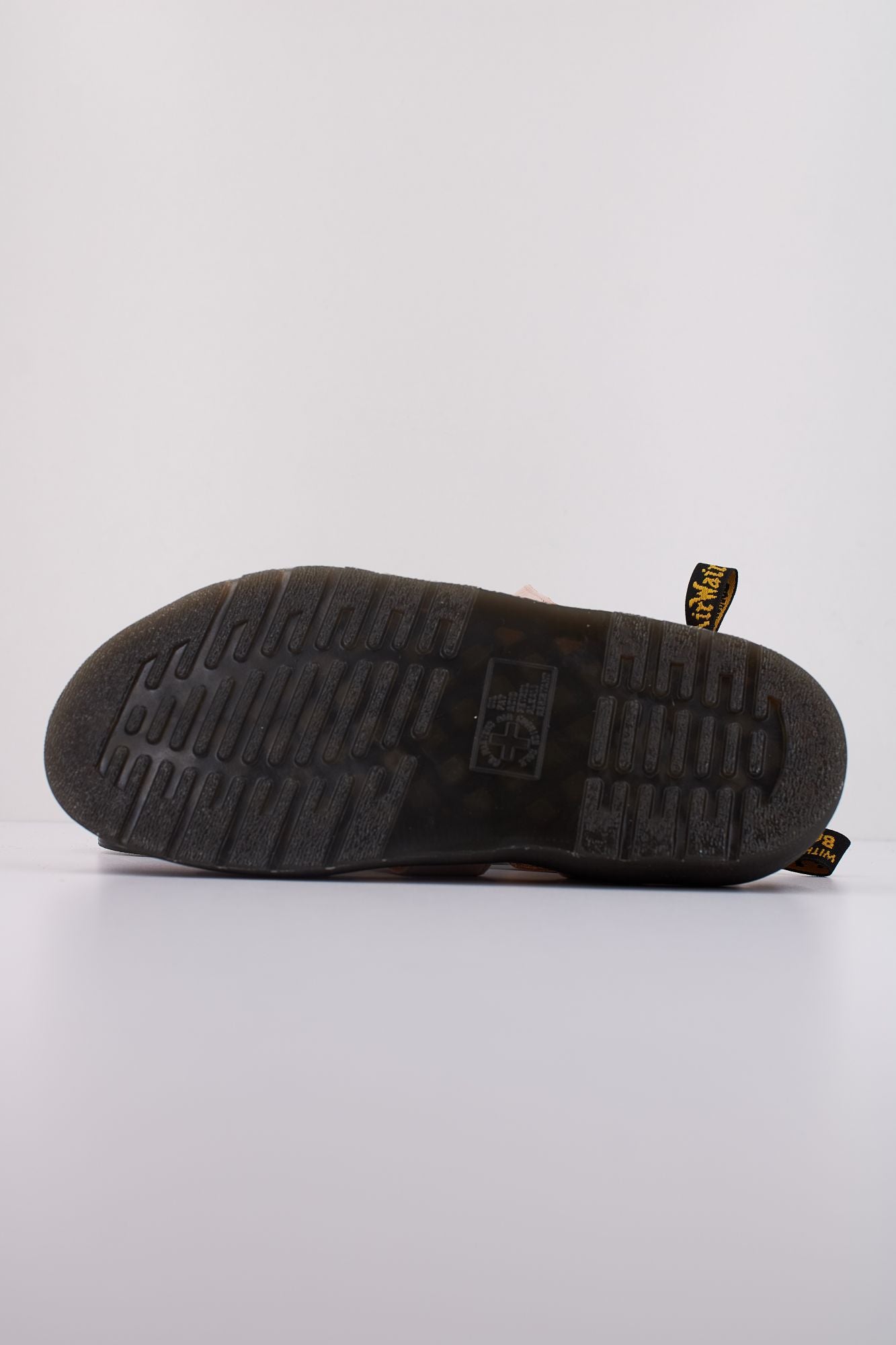 DR. MARTENS GRYPHON QUAD en color ROSA (5)