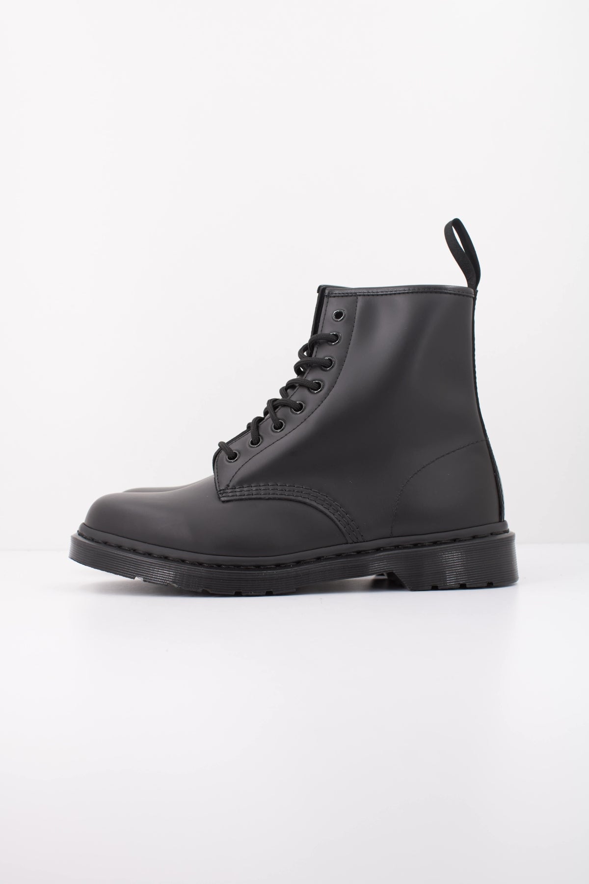 DR. MARTENS 1460 MONO en color NEGRO (1)