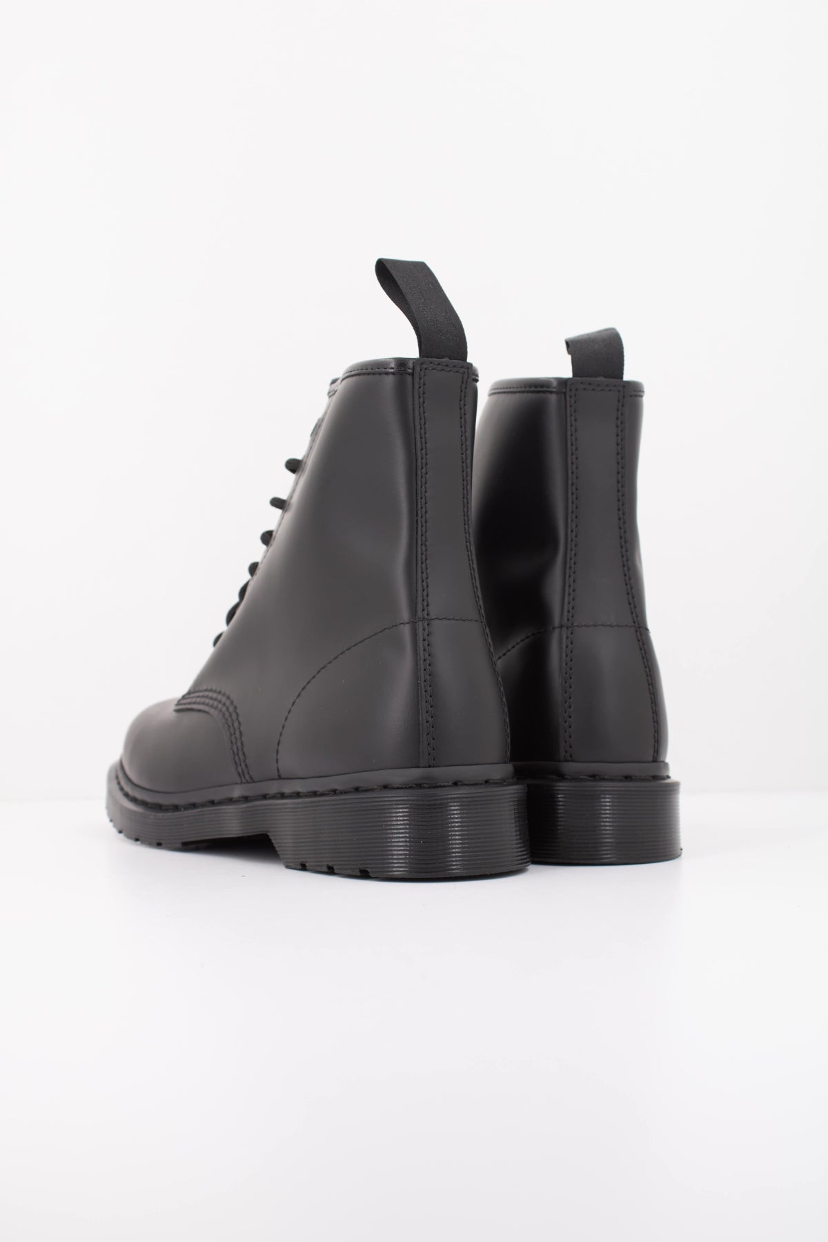 DR. MARTENS 1460 MONO en color NEGRO (4)