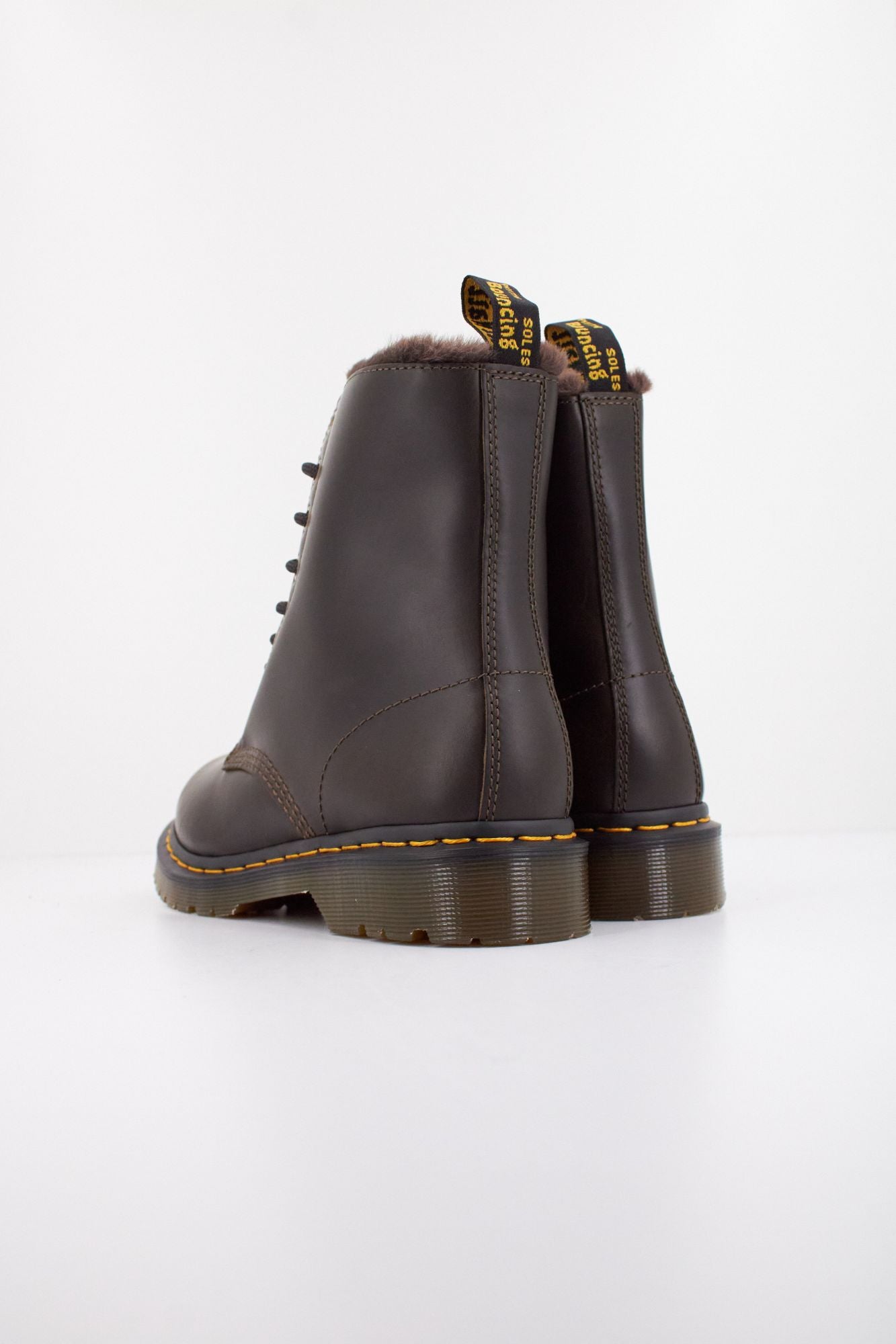 DR. MARTENS SERENA en color MARRON (4)
