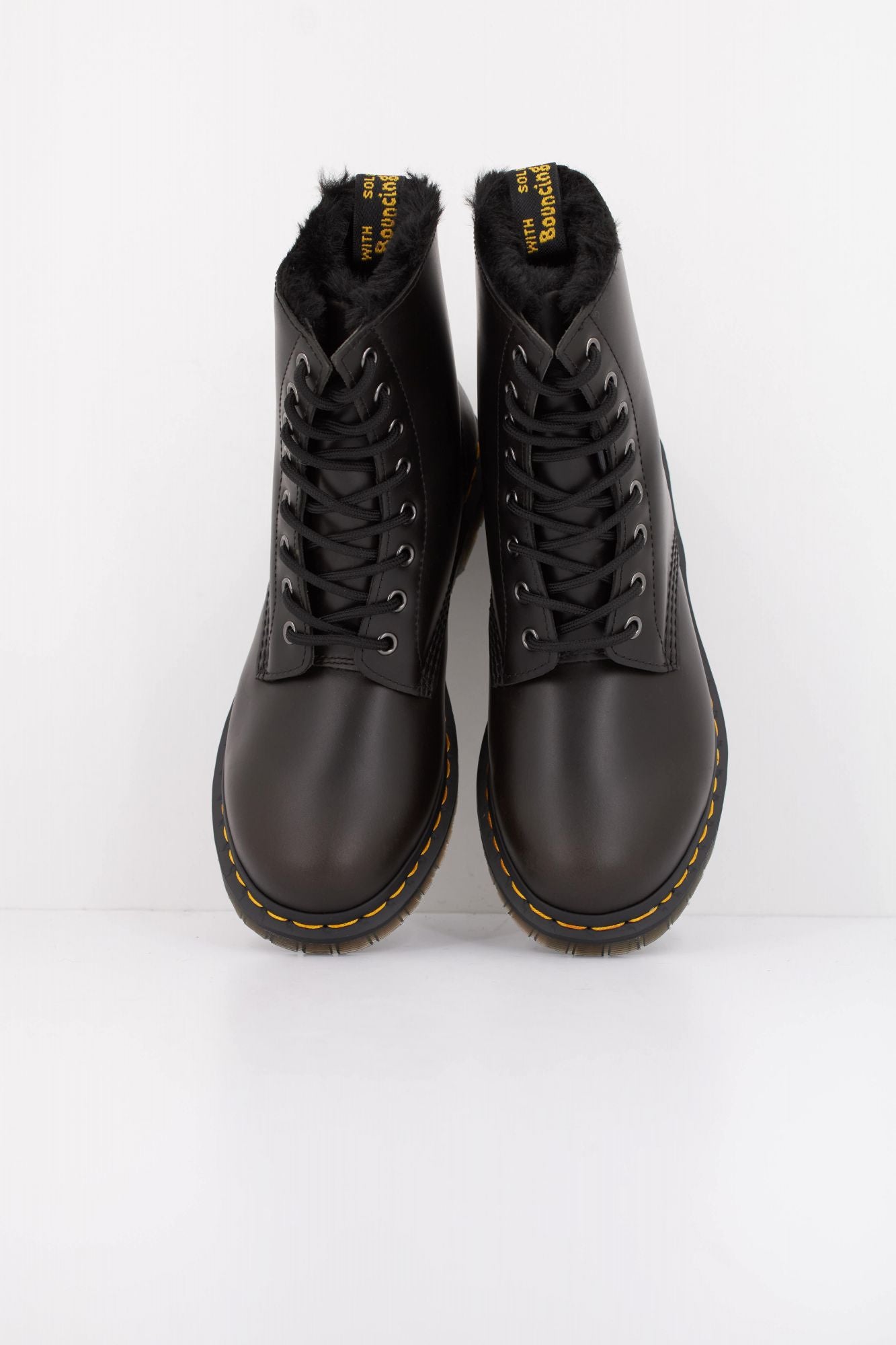 DR. MARTENS SERENA en color NEGRO (5)