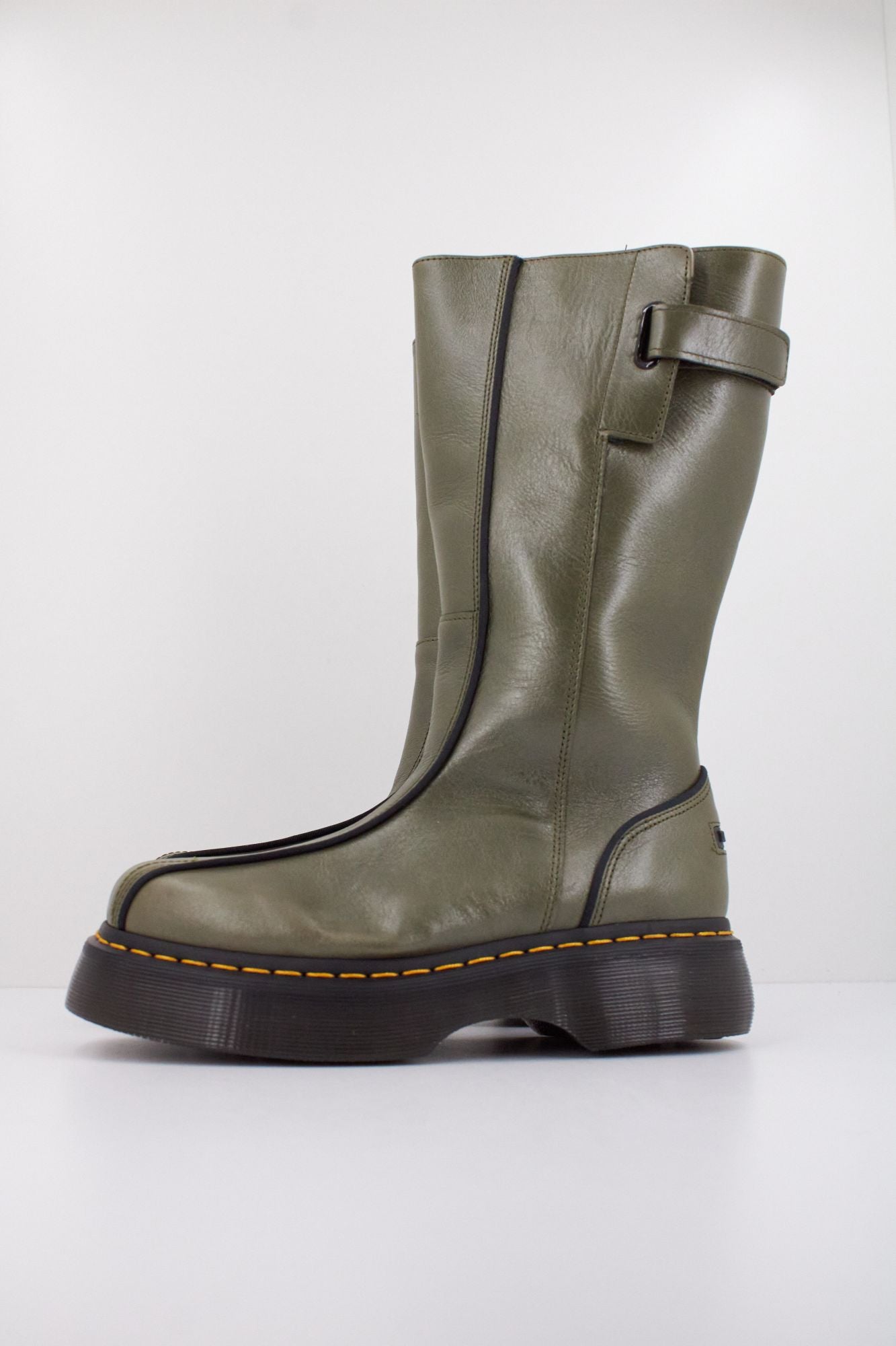 DR. MARTENS BUZZ HI en color VERDE (1)