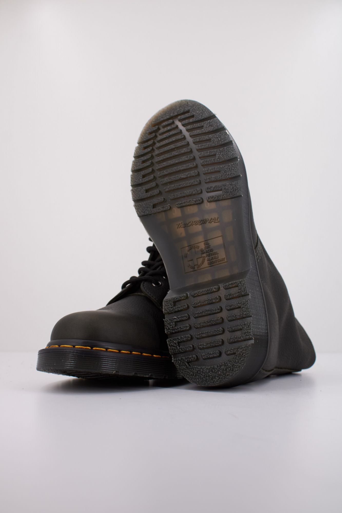 DR. MARTENS 1460 PASCAL en color VERDE (5)