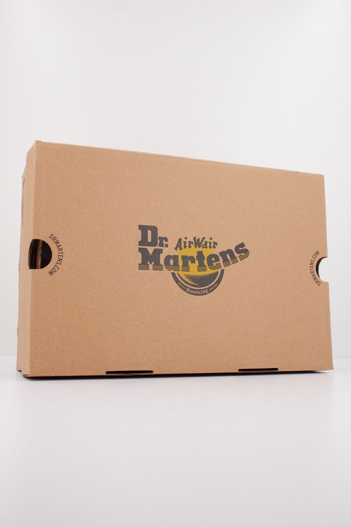 DR. MARTENS BUZZ 5I en color NEGRO (6)