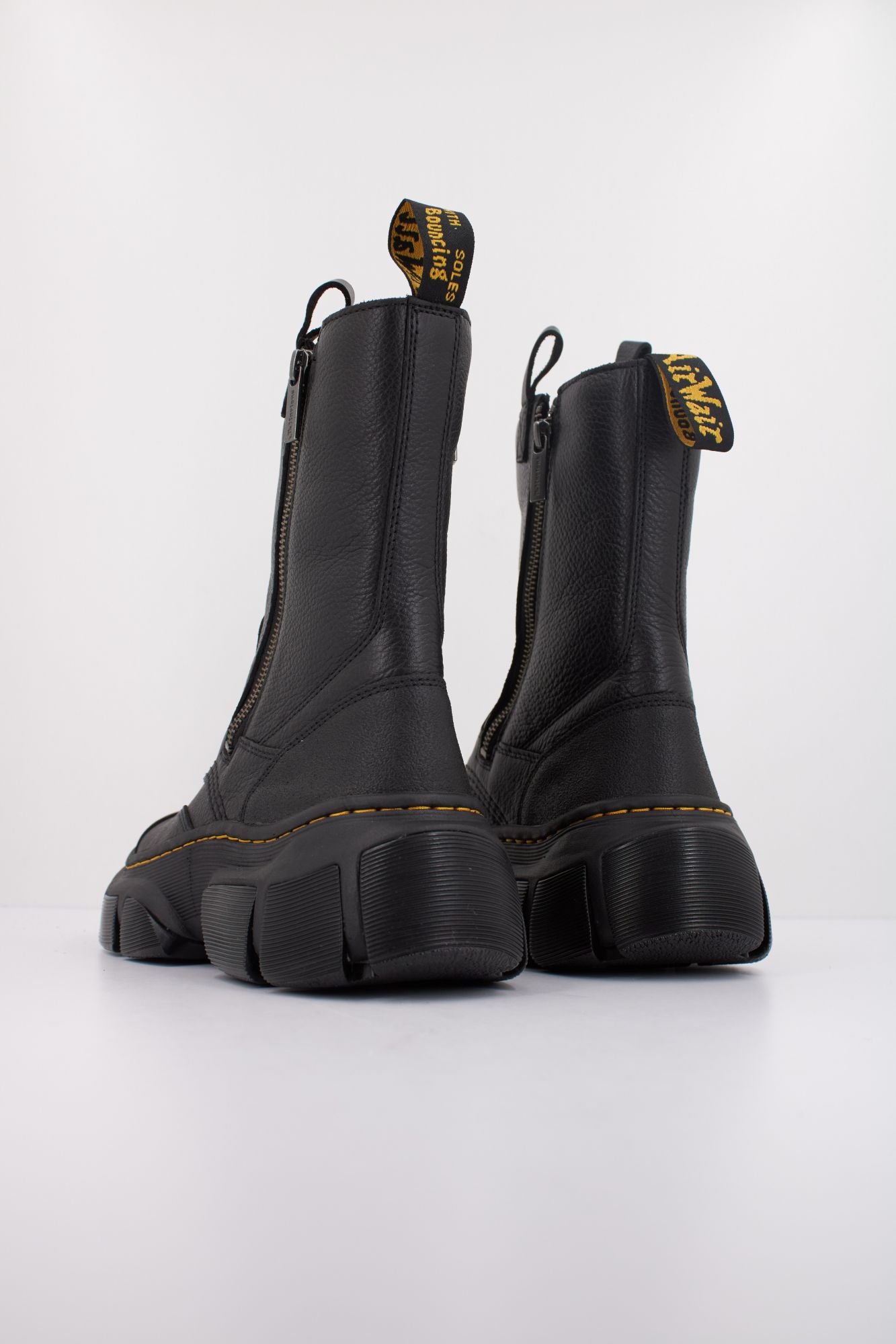DR. MARTENS DMXL RIGGER en color NEGRO (4)