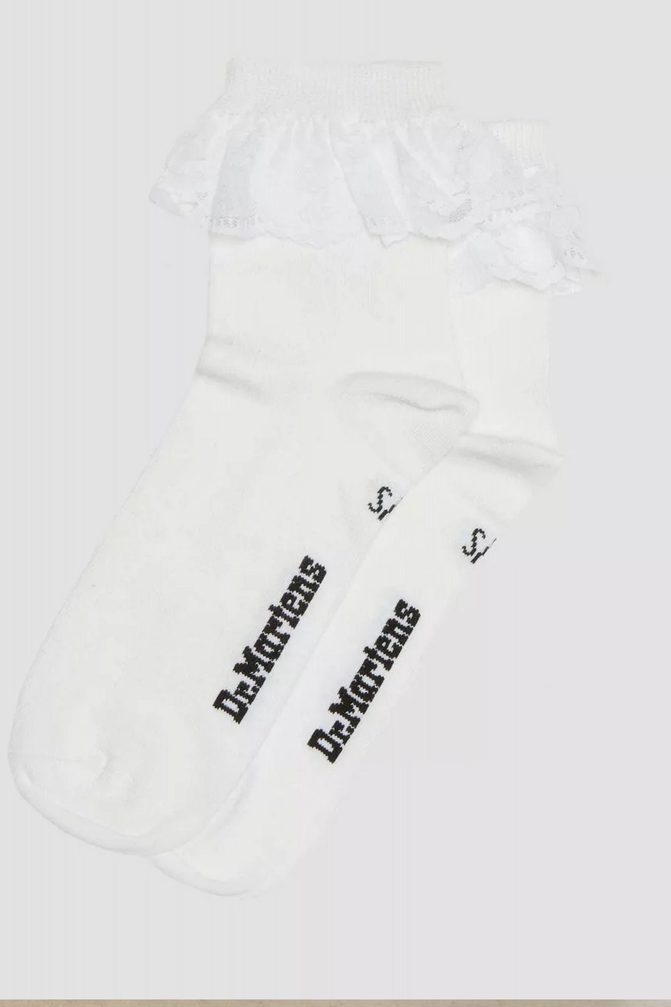 DR. MARTENS FRILL SOCK en color BLANCO (1)