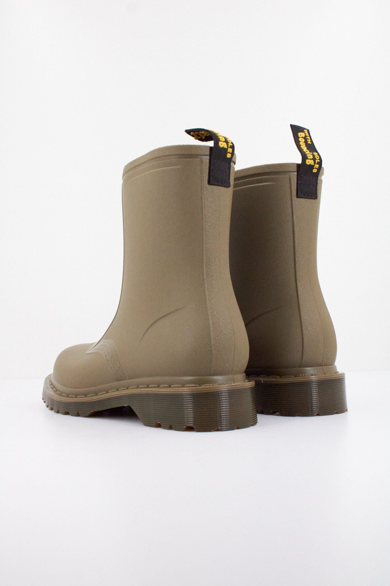 DR. MARTENS 1460 RAIN en color VERDE (2)