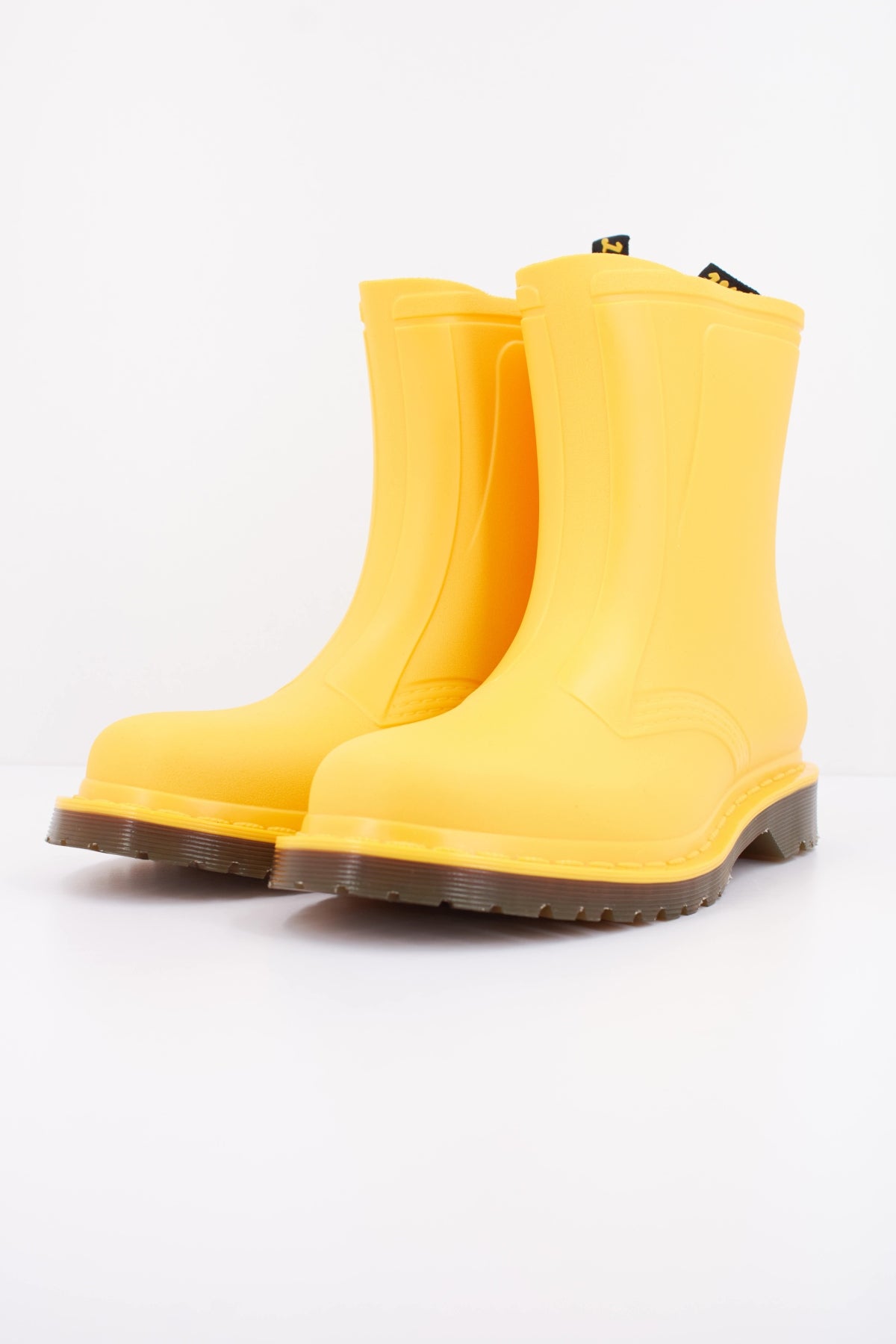 DR. MARTENS RAIN DMS en color AMARILLO (2)