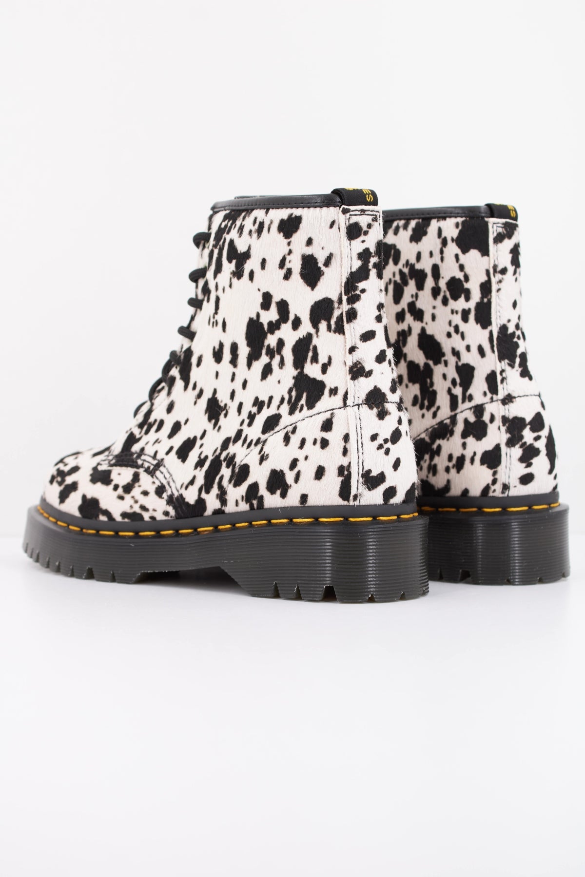 DR. MARTENS 1460 BEX en color ANIMAL PRINT (4)