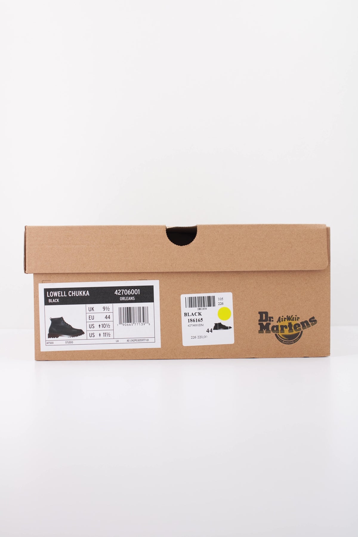 DR. MARTENS LOWELL CHUKKA en color NEGRO (6)