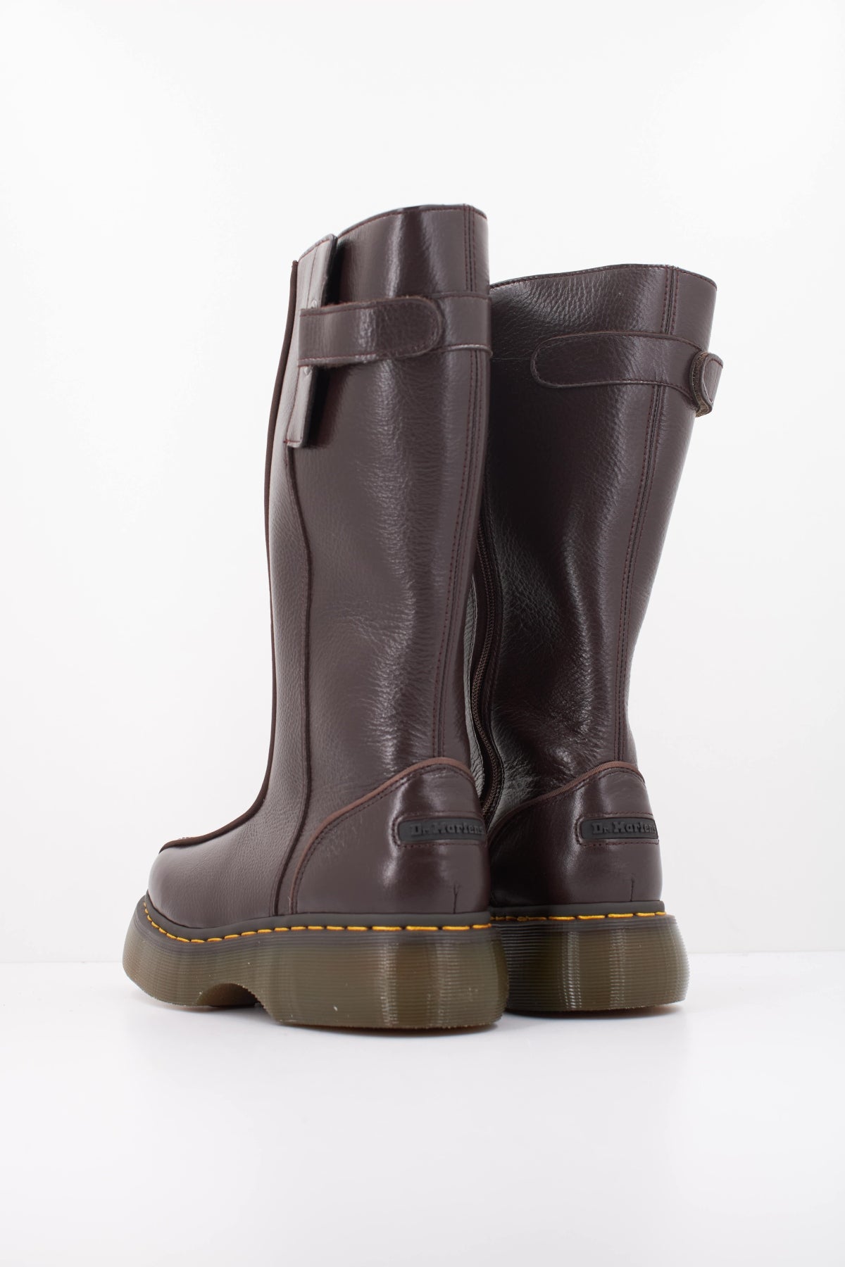 DR. MARTENS BUZZ HI 43156200 en color MARRON (4)